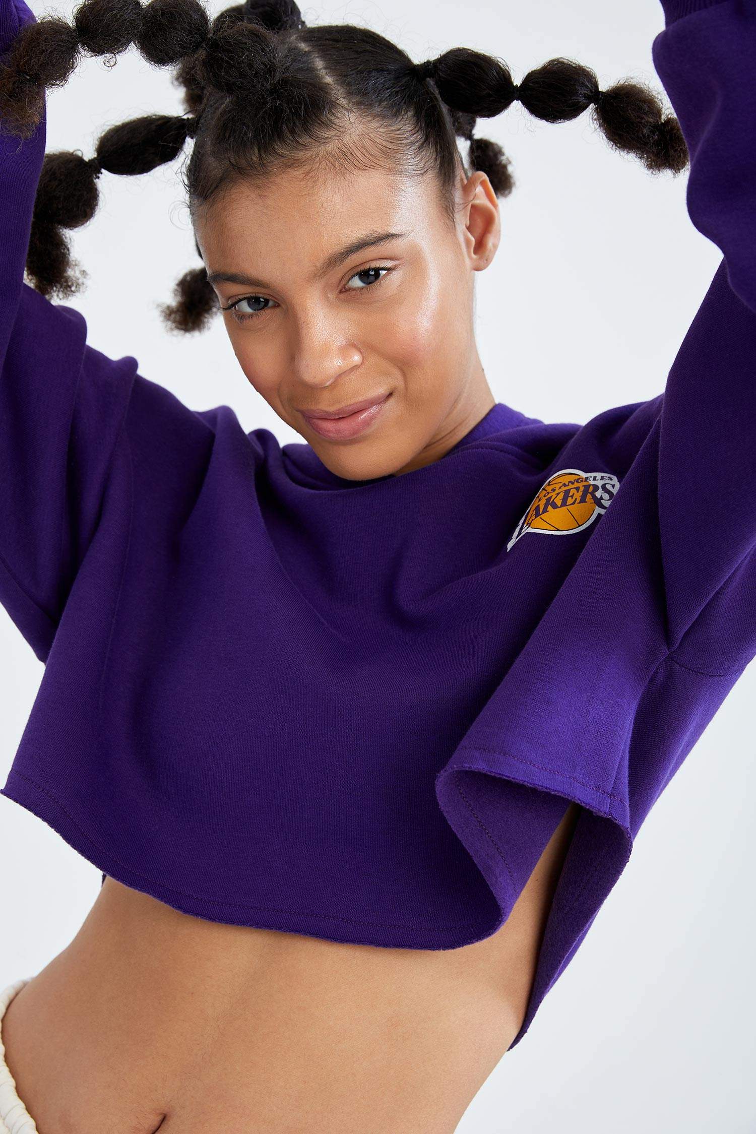 NBA Los Angeles Lakers Kapüşonlu Relax Fit Crop Sweatshirt