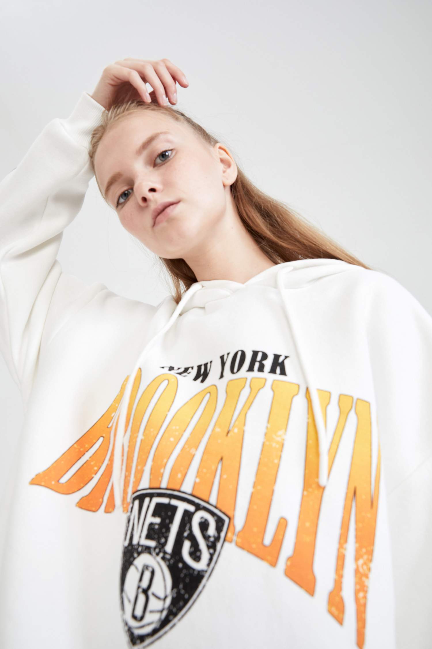 NBA Brooklyn Nets Lisanslı Kapüşonlu Oversize Fit İçi Yumuşak Tüylü Sweatshirt