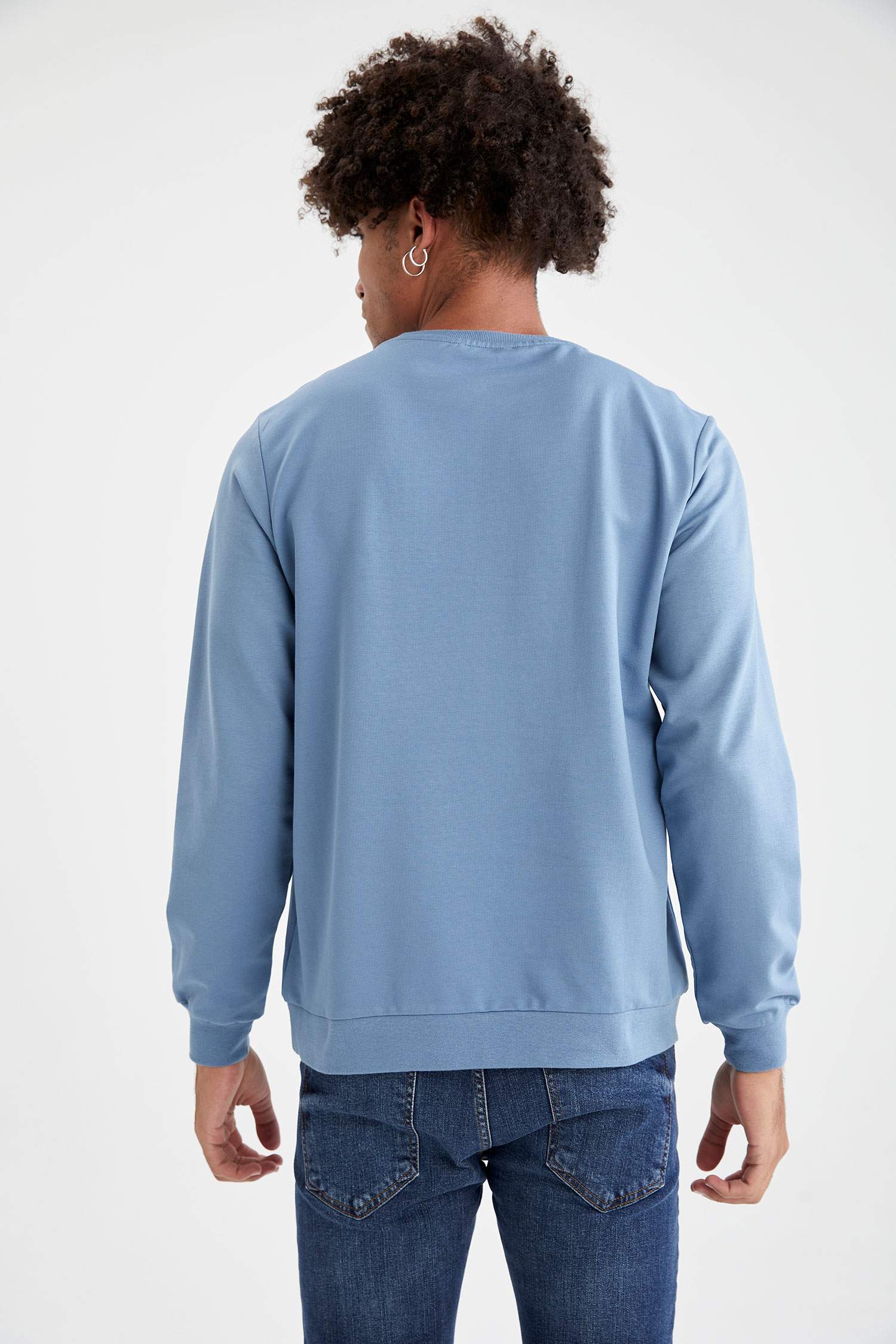 Regular Fit Bisiklet Yaka Basic Pamuklu Sweatshirt