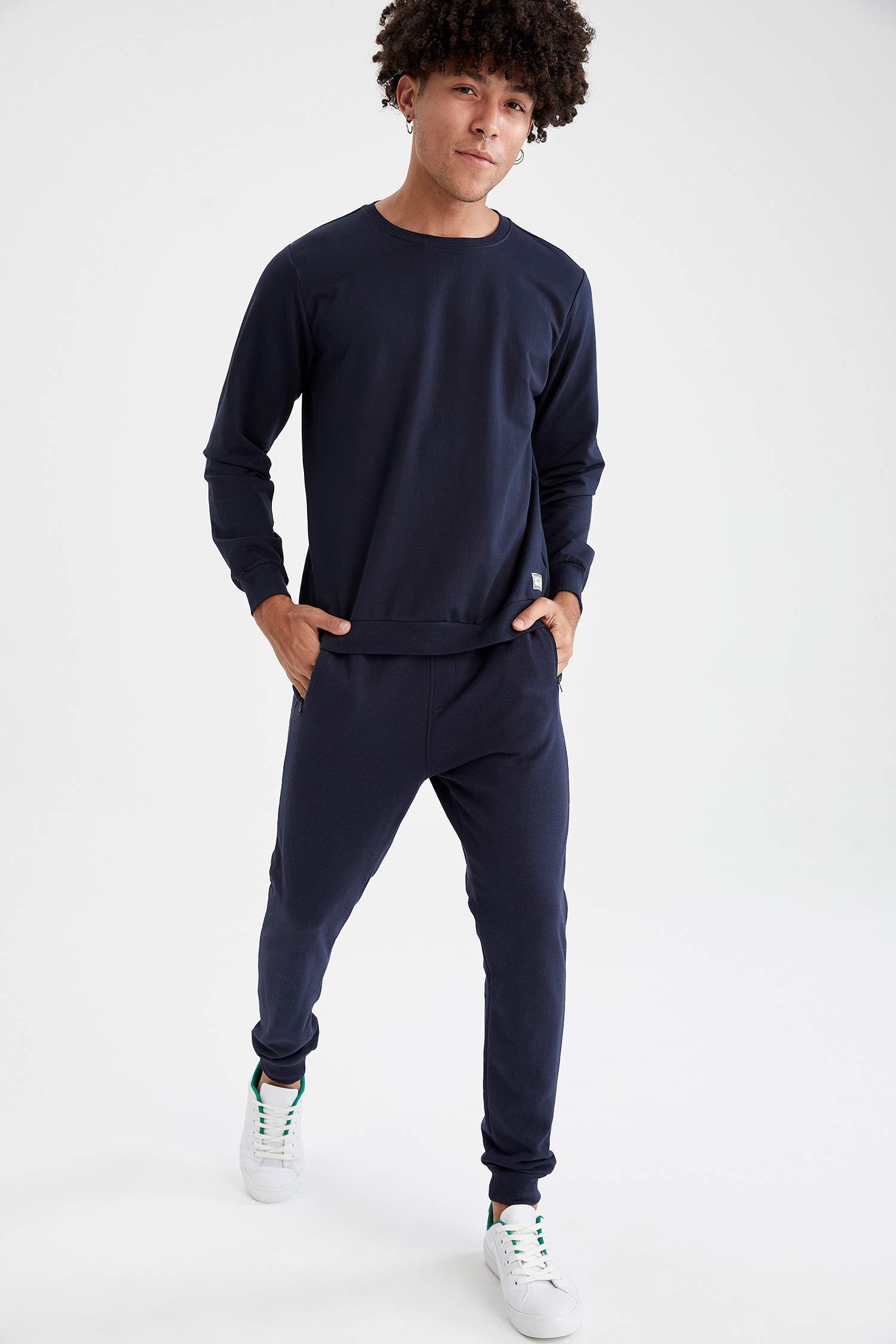 Regular Fit Bisiklet Yaka Basic Pamuklu Sweatshirt