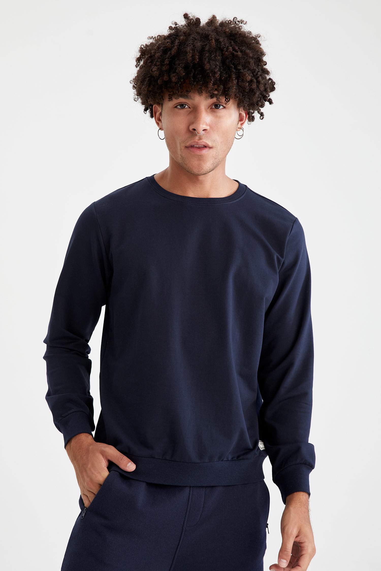 Regular Fit Bisiklet Yaka Basic Pamuklu Sweatshirt