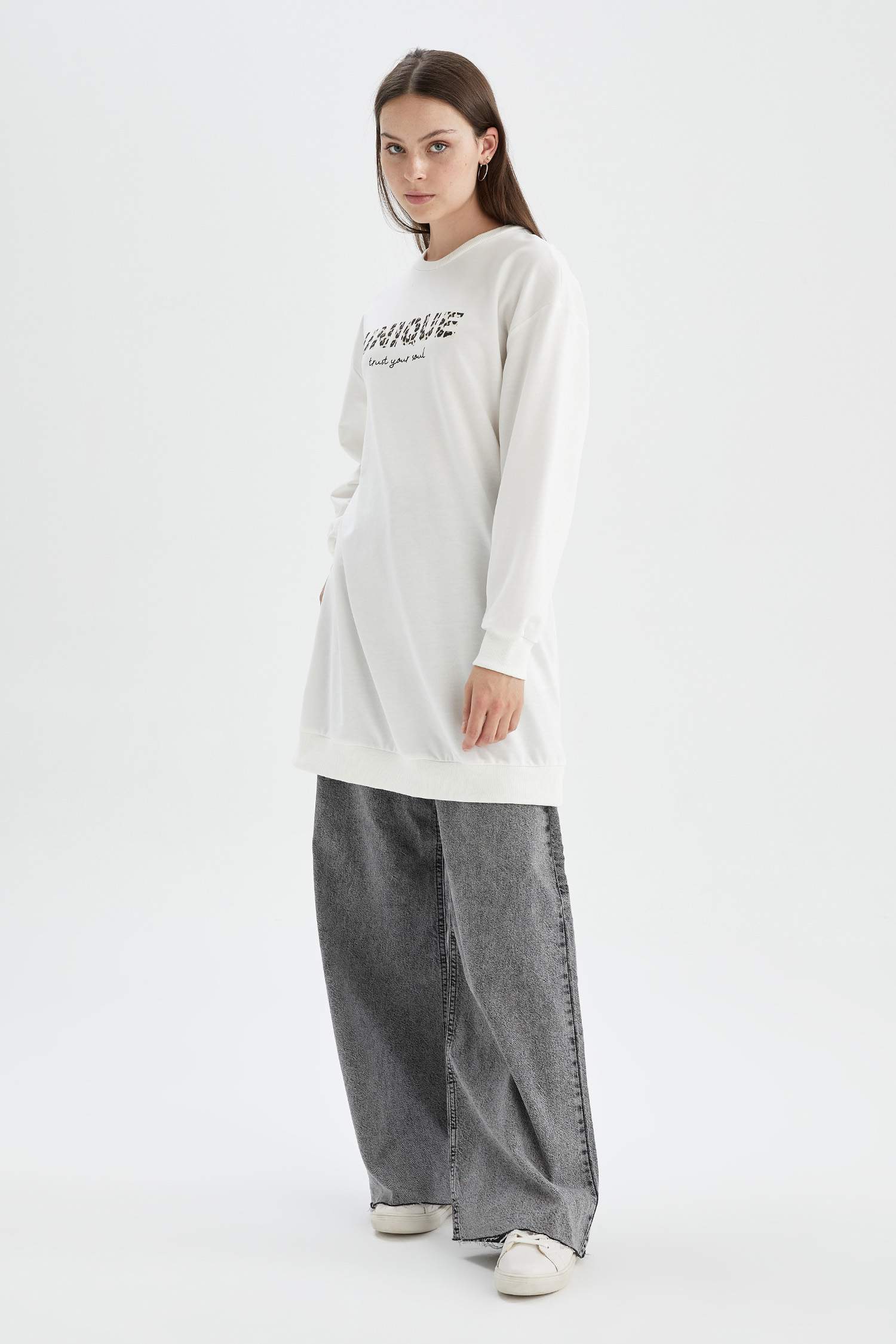 Relax Fit Slogan Baskılı İçi Yumuşak Tüylü Sweat Tunik
