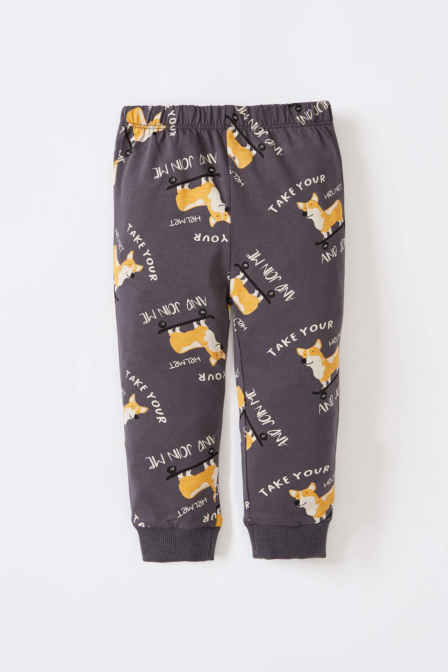 Erkek Bebek Desenli Uzun Kollu Pijama Takımı