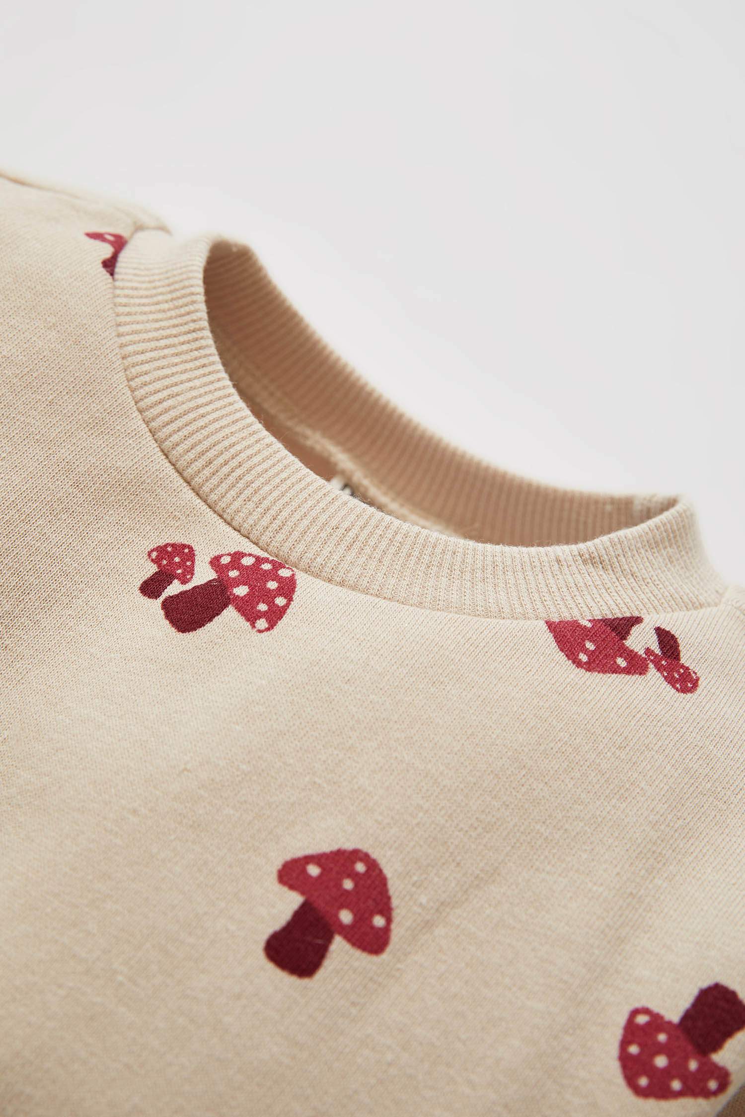 Kız Bebek Çiçekli Bisiklet Yaka Yılbaşı Temalı İçi Yumuşak Tüylü Sweatshirt