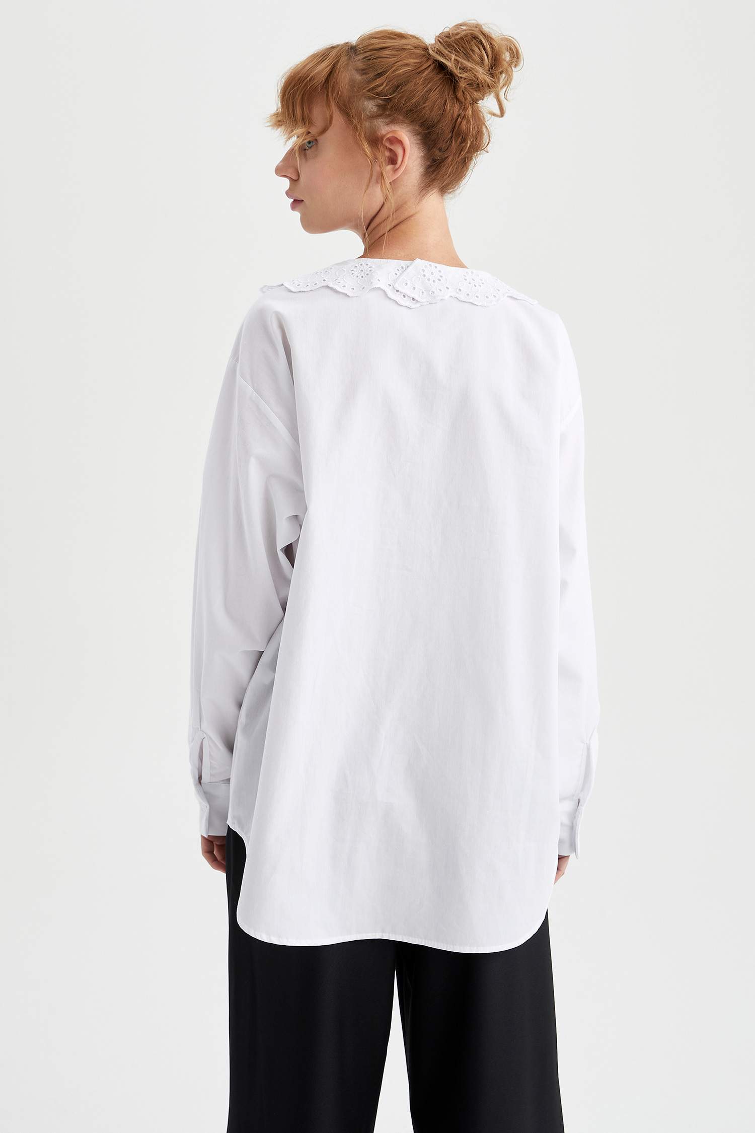Brode Yaka Detaylı Oversize Fit Pamuklu Poplin Gömlek