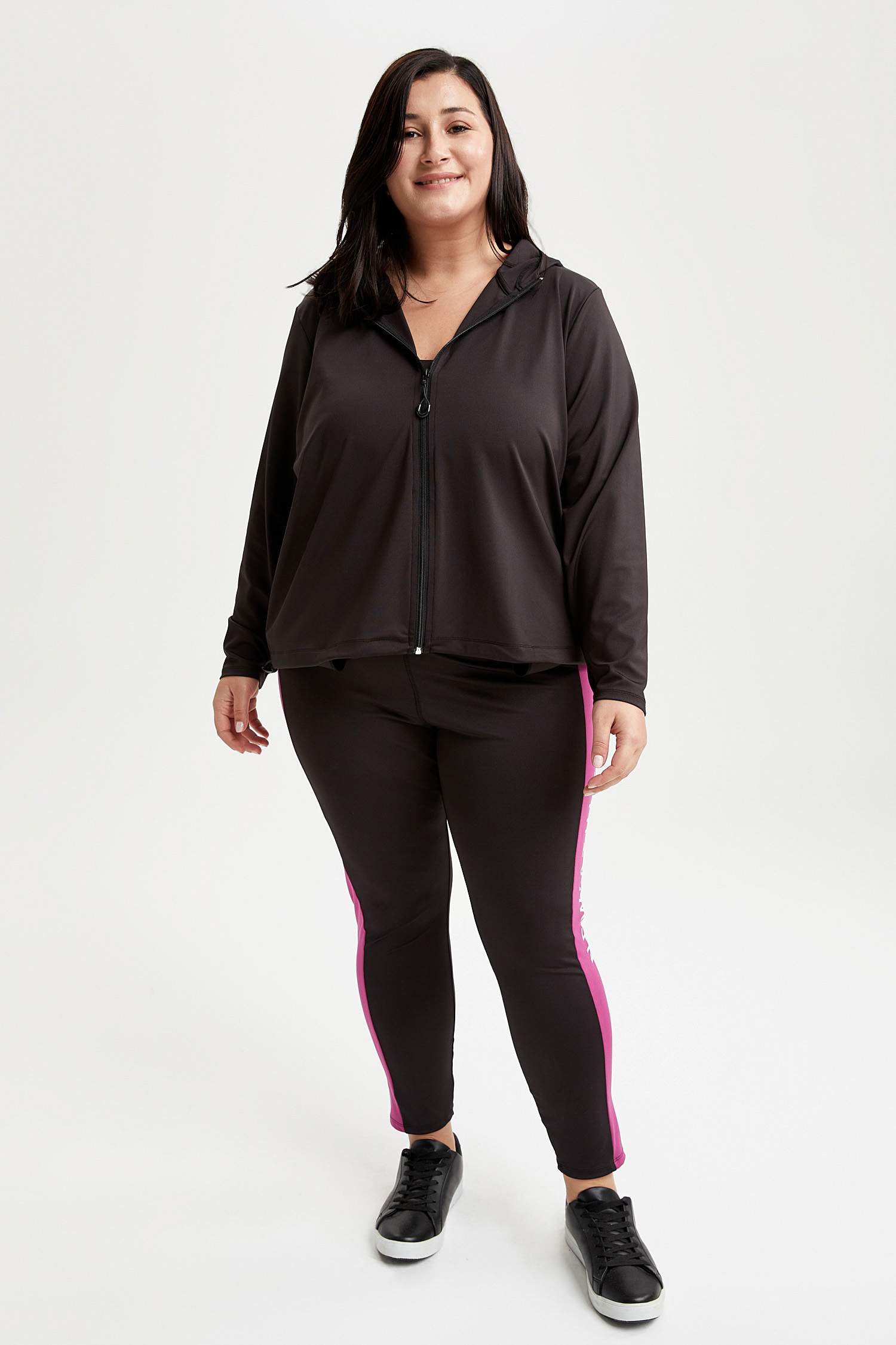 Kapüşonlu Fermuarlı Parmak Detaylı Slim Fit Spor Sweatshirt