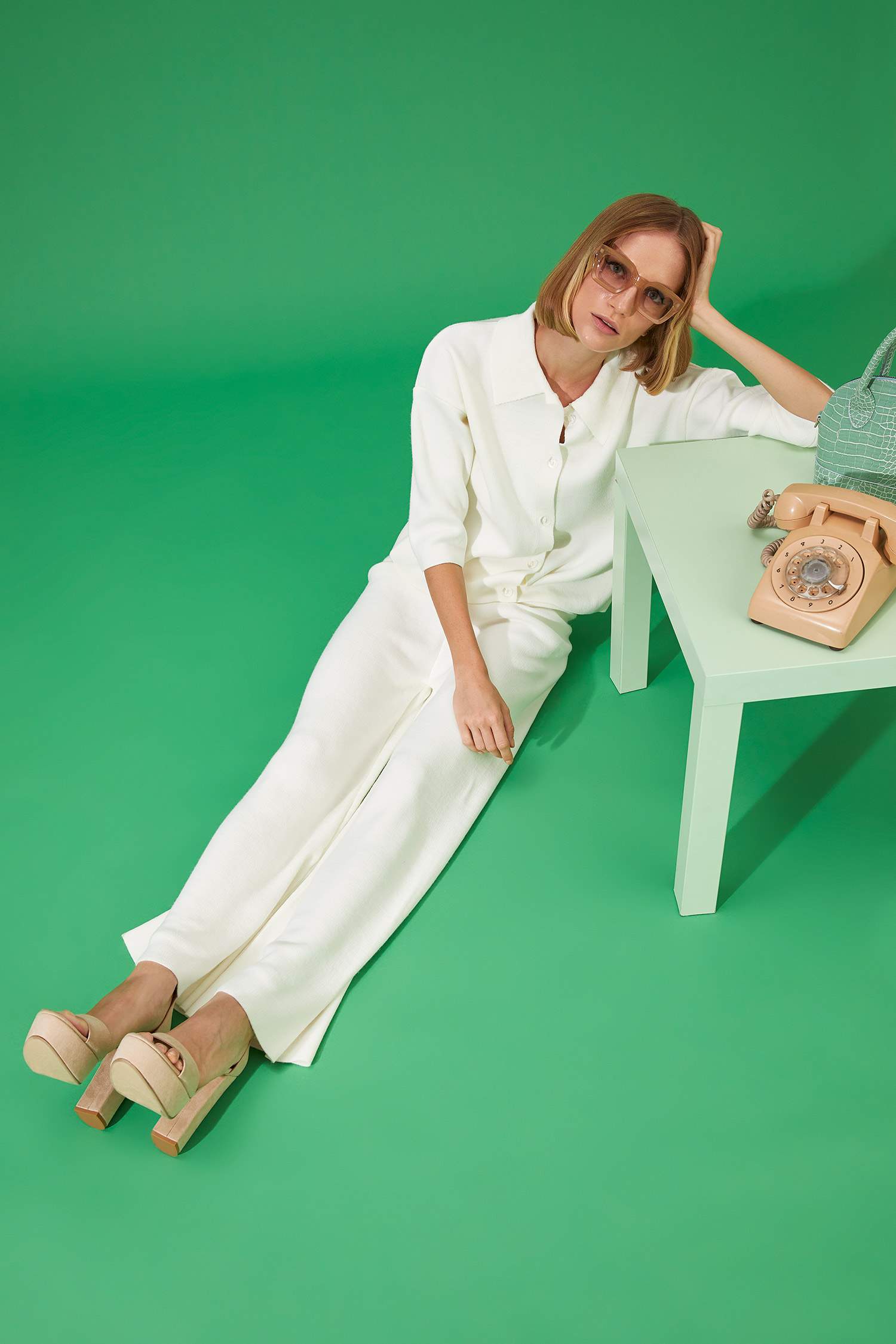 Beli Lastikli Relax Fit Düz Paça Triko Pantolon