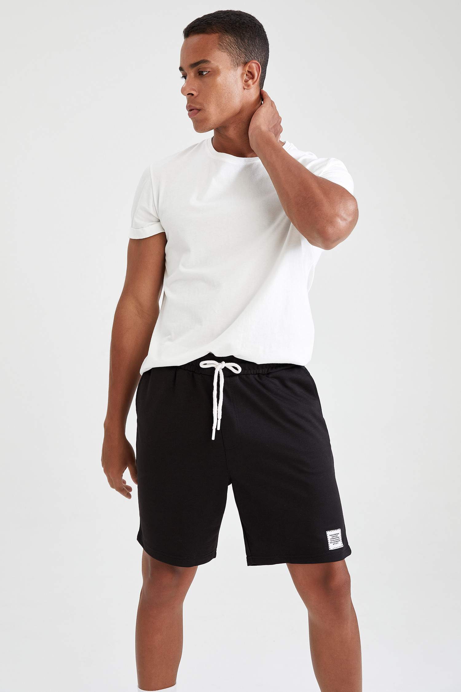 Slim Fit Beli Bağcıklı 2'li Şort