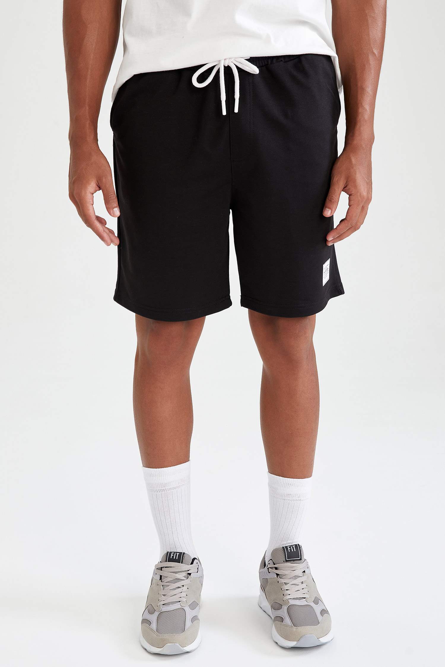 Slim Fit Beli Bağcıklı 2'li Şort