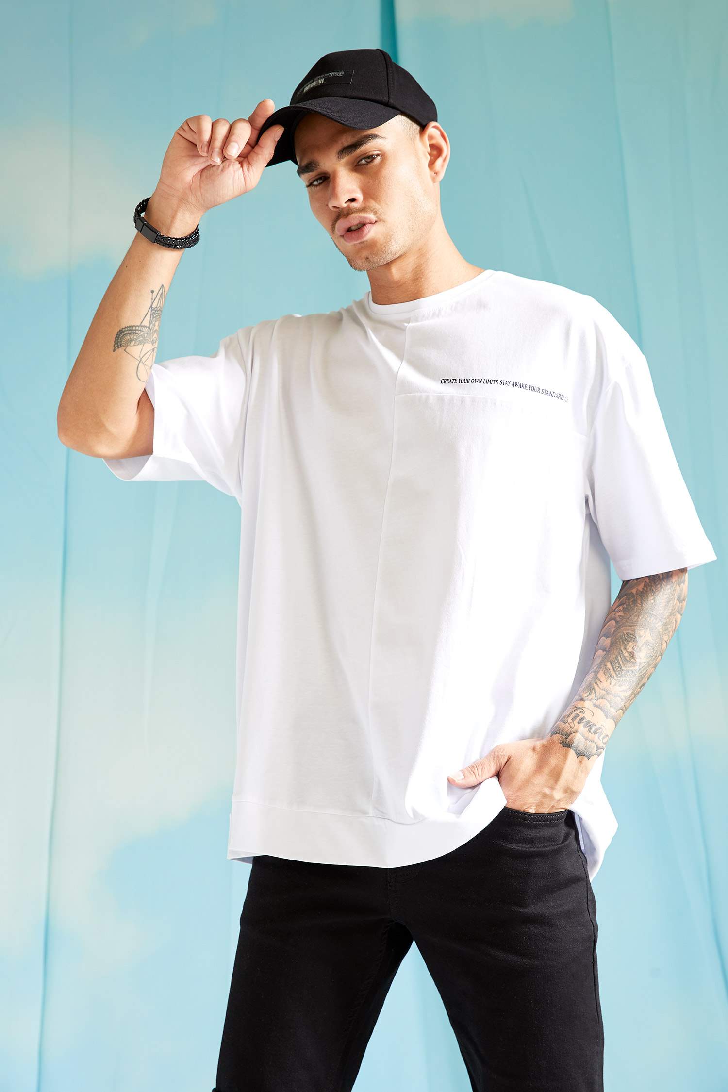 Oversize Fit Bisiklet Yaka Baskılı Kısa Kollu Tişört