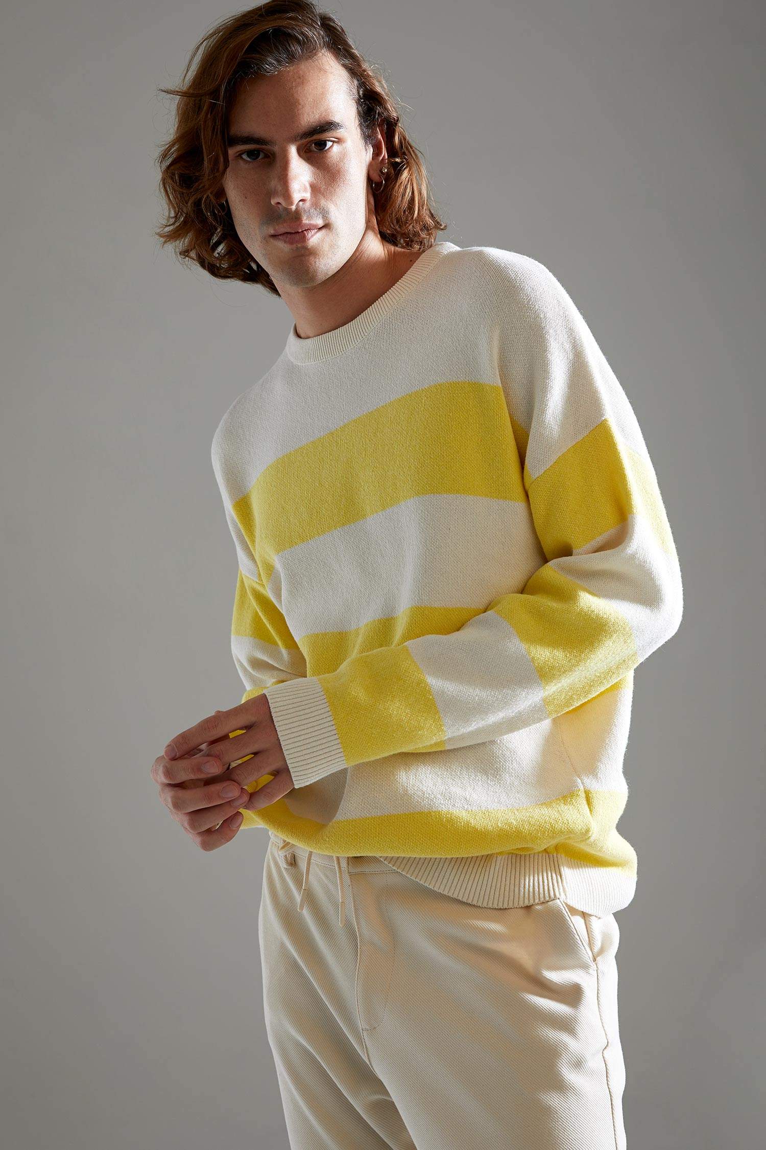 Oversize Fit Bisiklet Yaka Renk Bloklu Triko Kazak