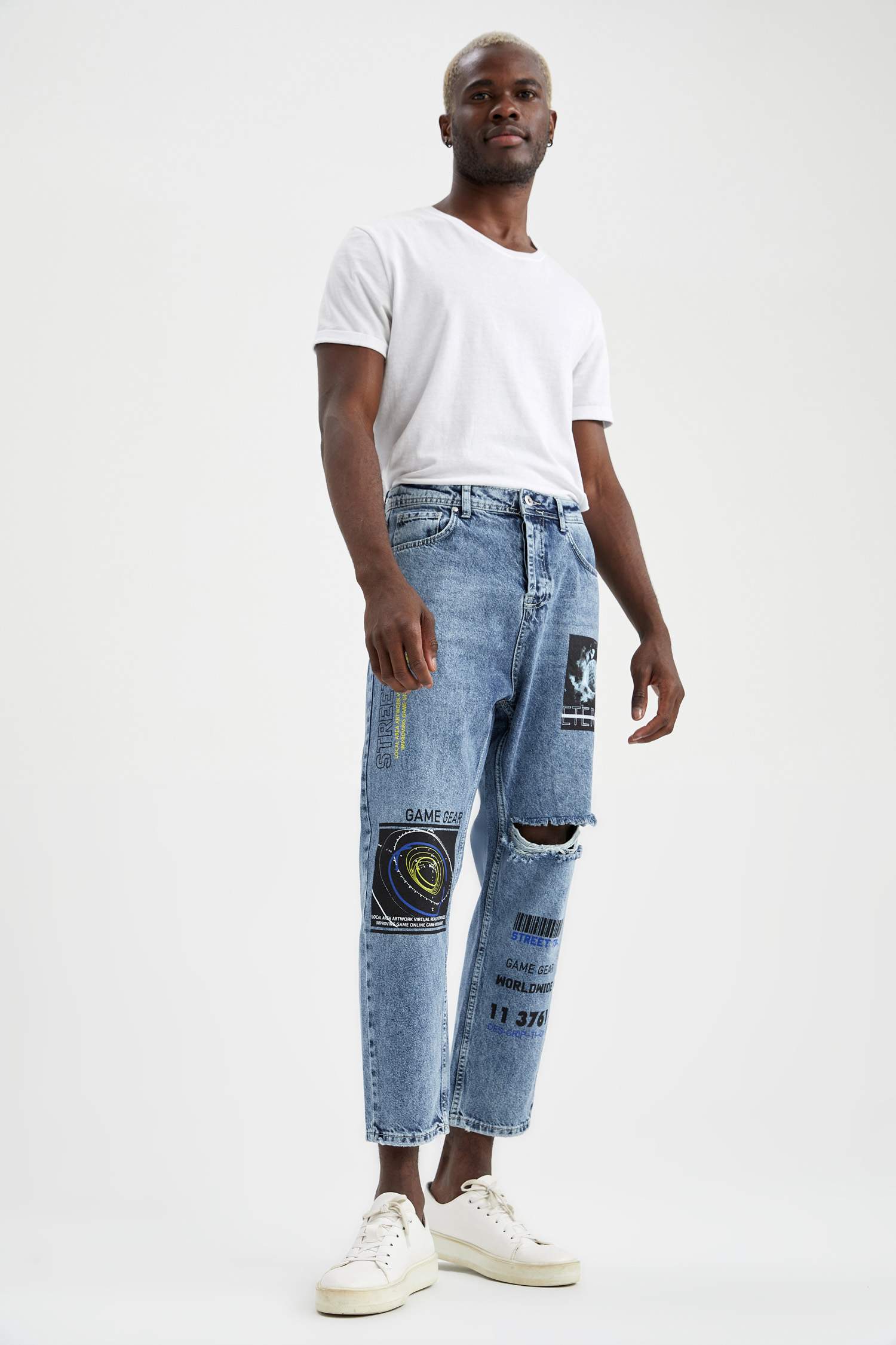 Loose Fit Baskılı Yırtık Detaylı Jean Pantolon
