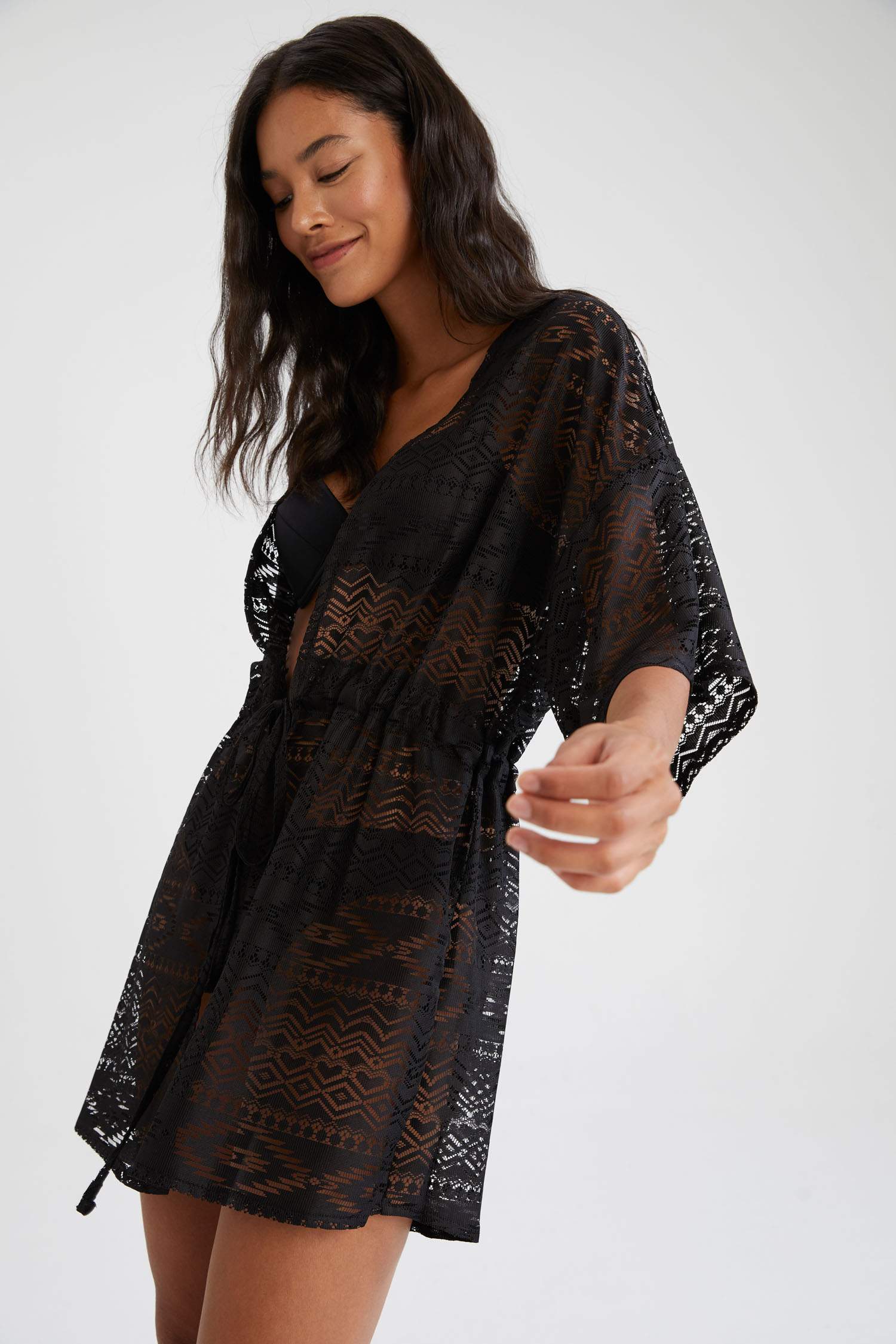 Etnik Desenli Bağcıklı Dantel Yazlık Kimono