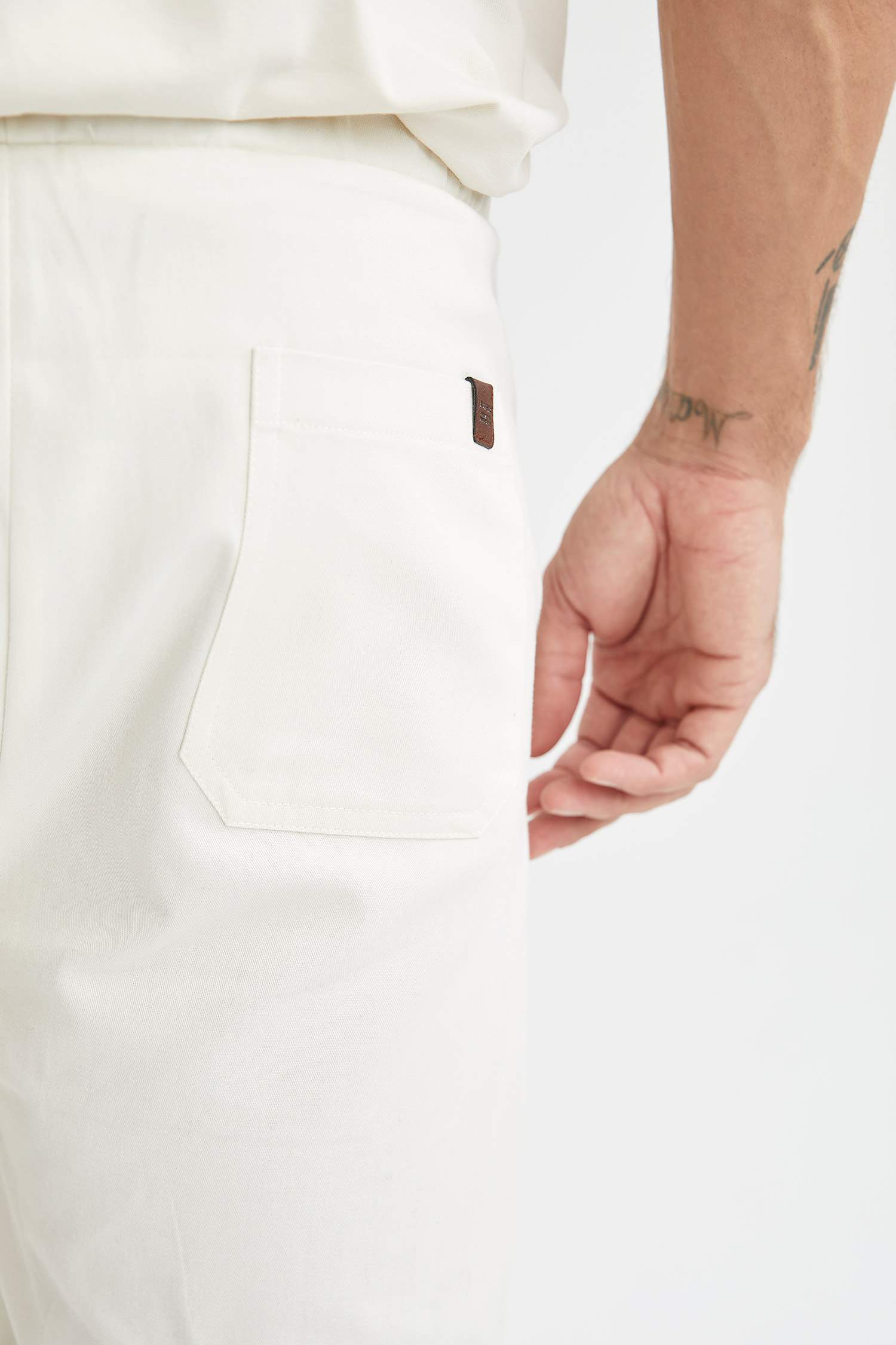 Slim Fit Basic Şort