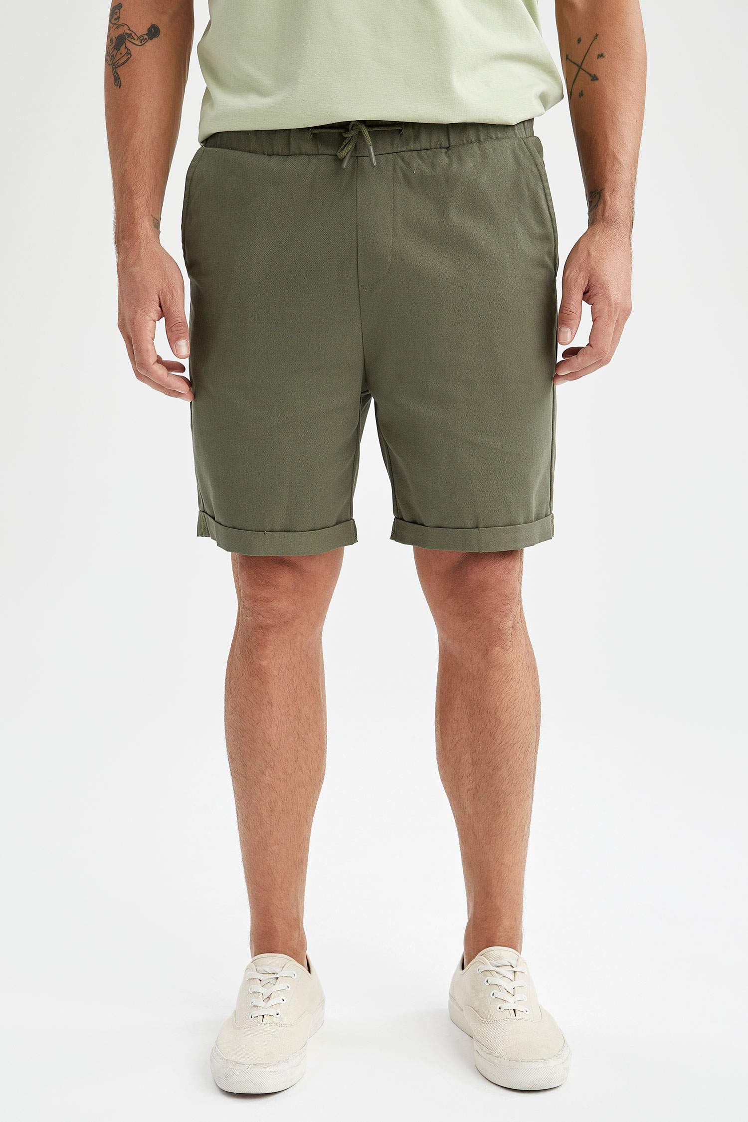 Slim Fit Basic Şort