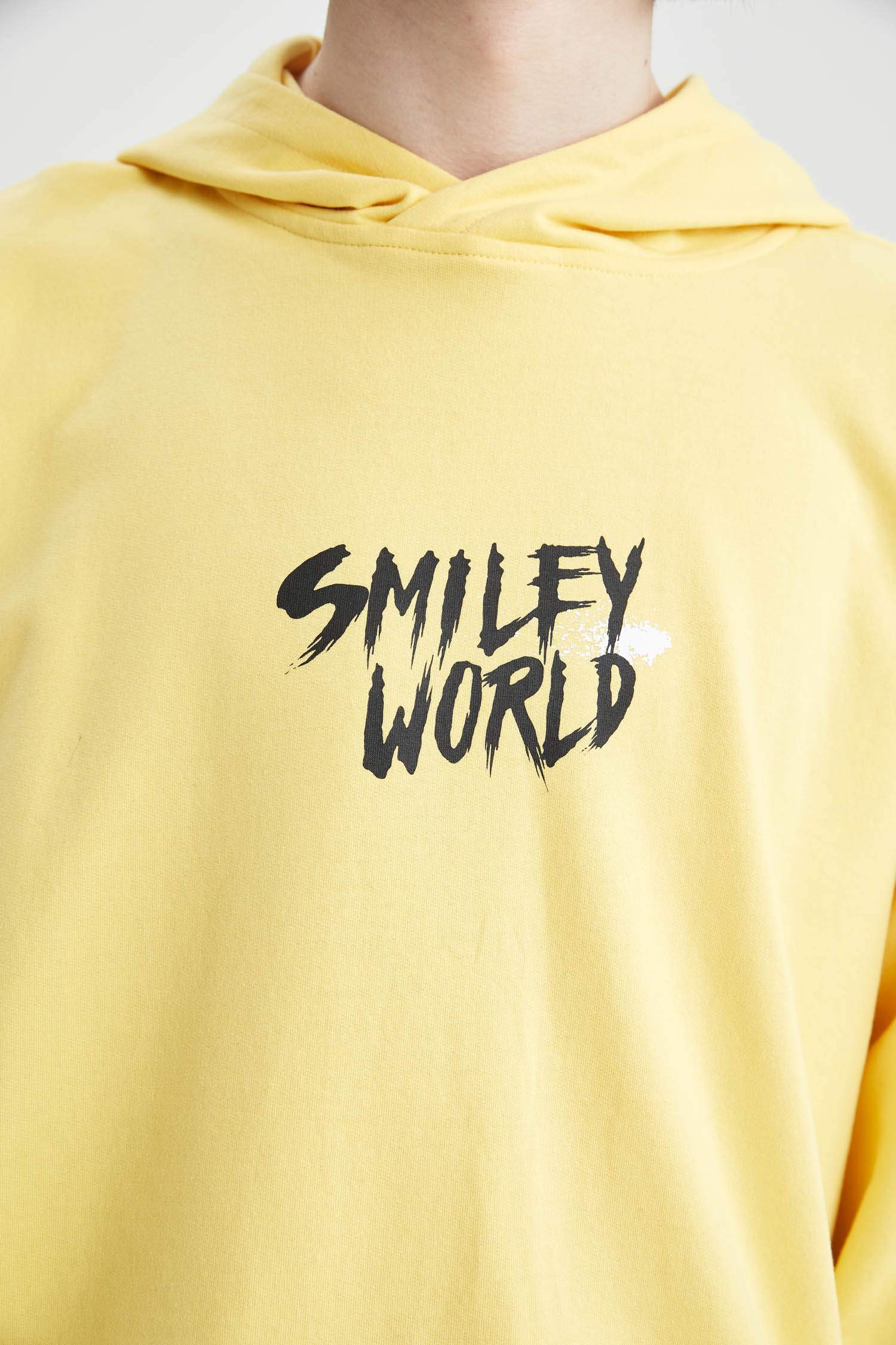 SmileyWorld Lisanslı Oversize Fit Kapüşonlu Sırt Baskılı Uzun Kollu Sweatshirt