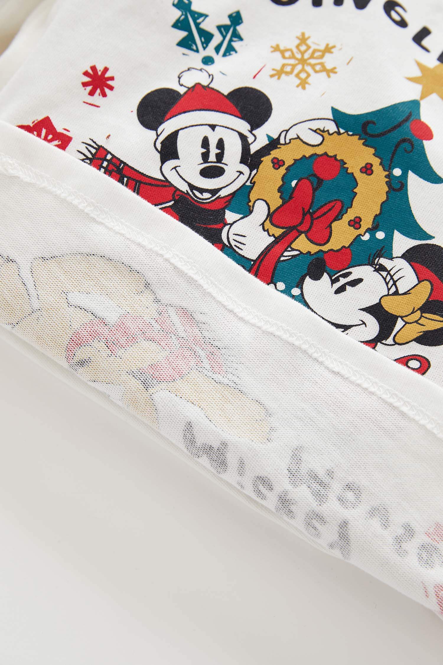 Erkek Bebek Mickey & Minnie Lisanslı Bisiklet Yaka Yılbaşı Temalı Uzun Kollu Tişört