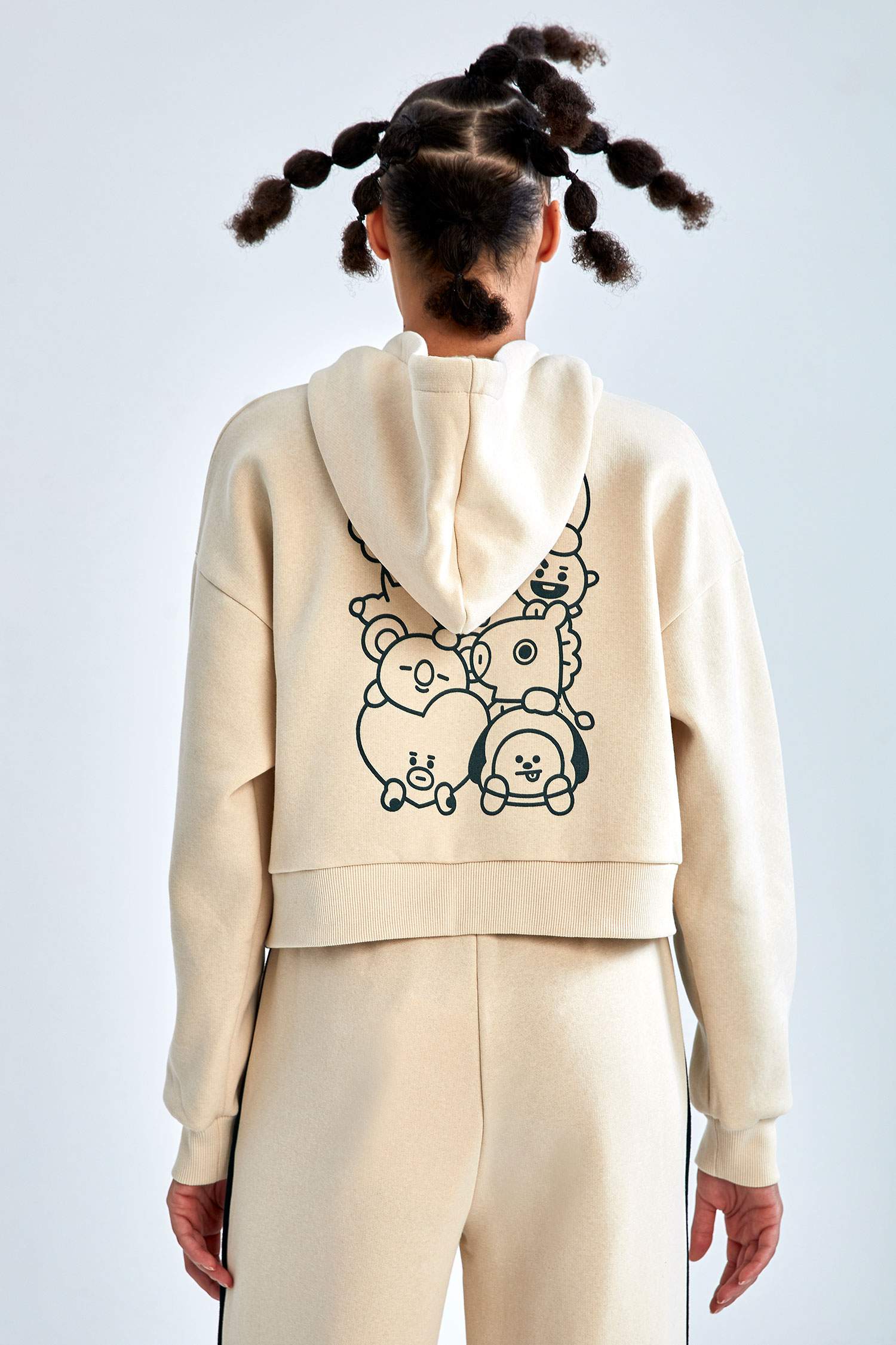 Coool BT21 Lisanslı Regular Fit Kapüşonlu Uzun Kollu Crop Sweatshirt