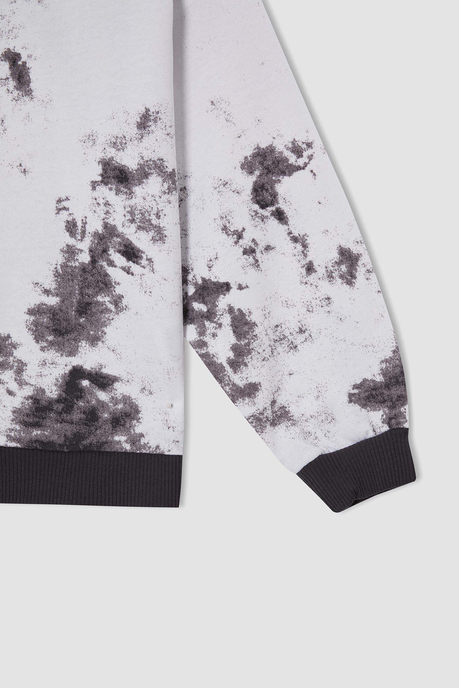 Kız Çocuk Regular Fit Bisiklet Yaka Batik Desenli Sweatshirt