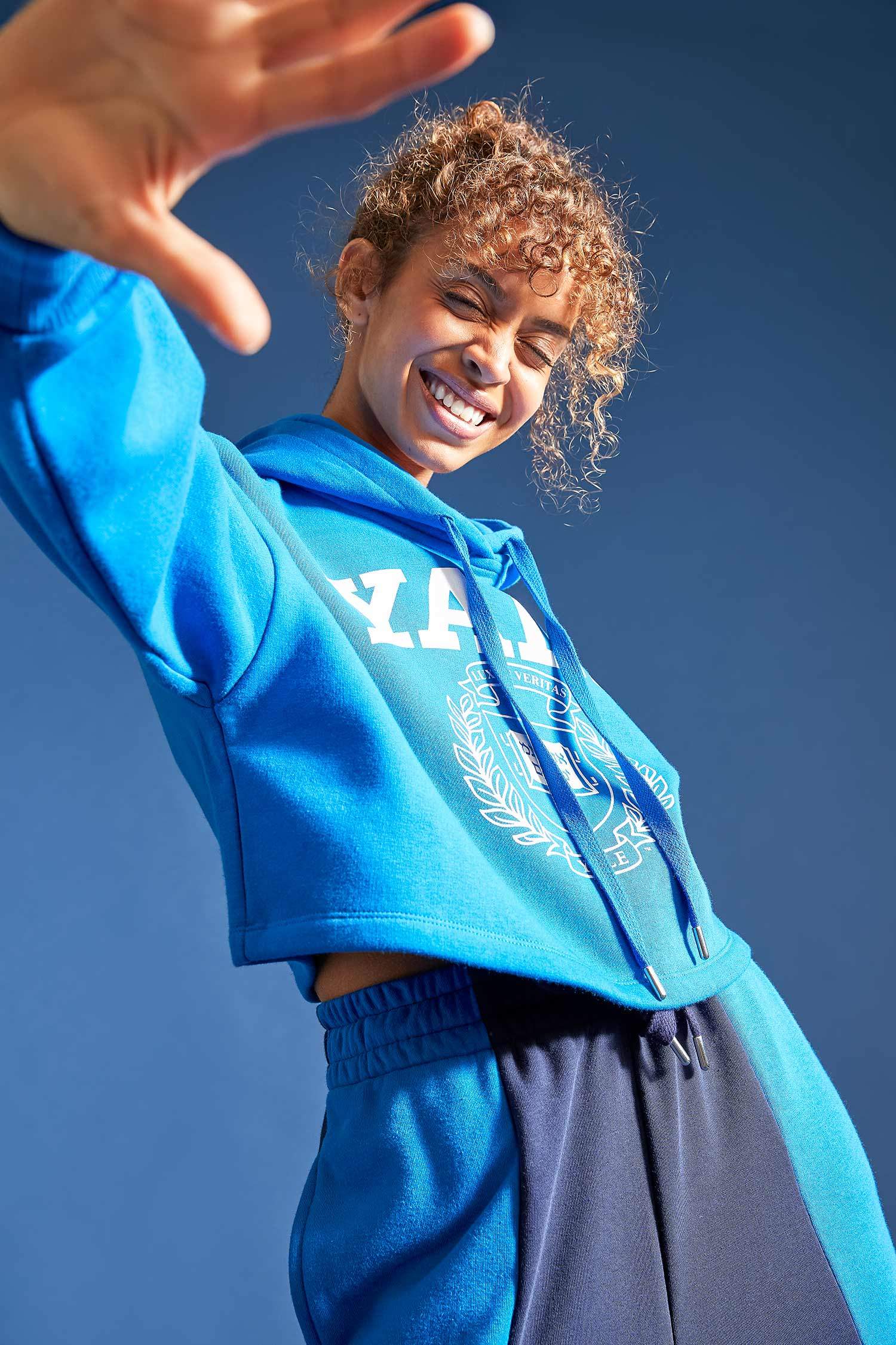 Yale University Regular Fit Kapüşonlu Uzun Kollu Sweatshirt