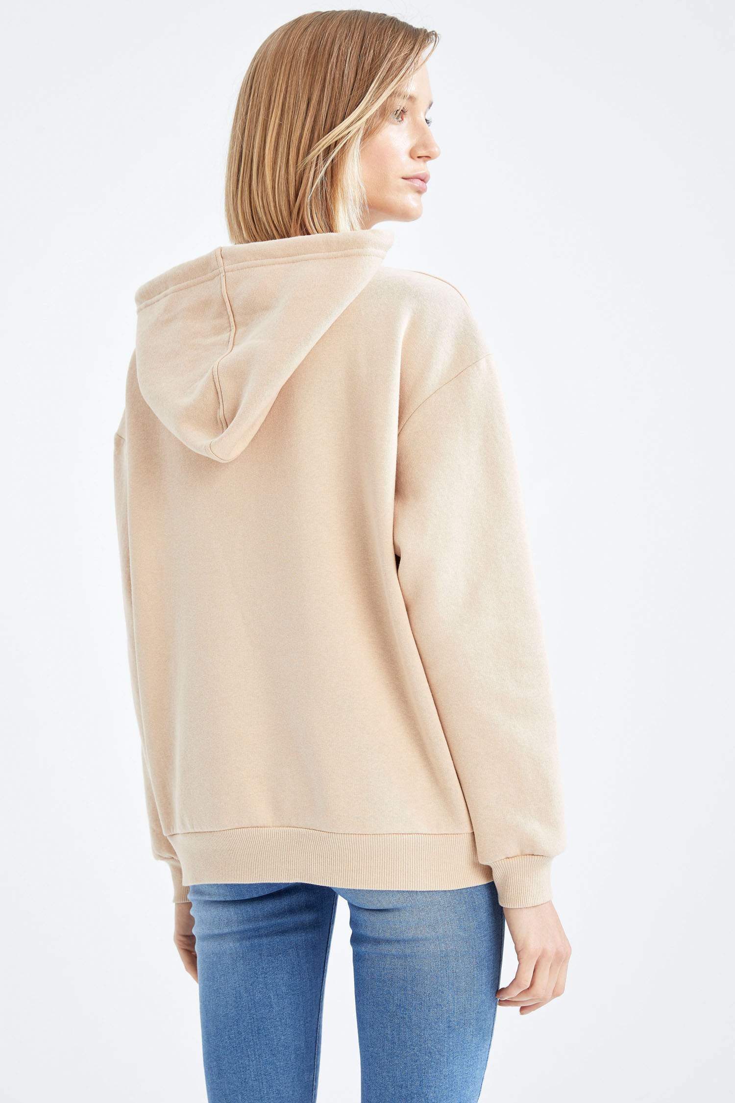 Regular Fit Kapüşonlu Kanguru Cepli İçi Yumuşak Tüylü Sweatshirt