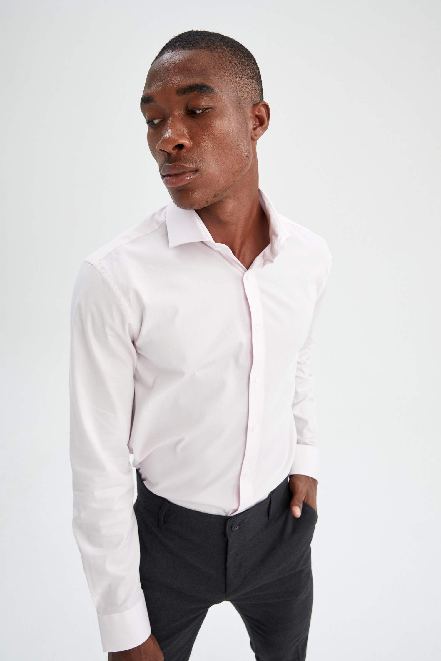 Slim Fit İtalyan Yaka Klasik Uzun Kollu Gömlek