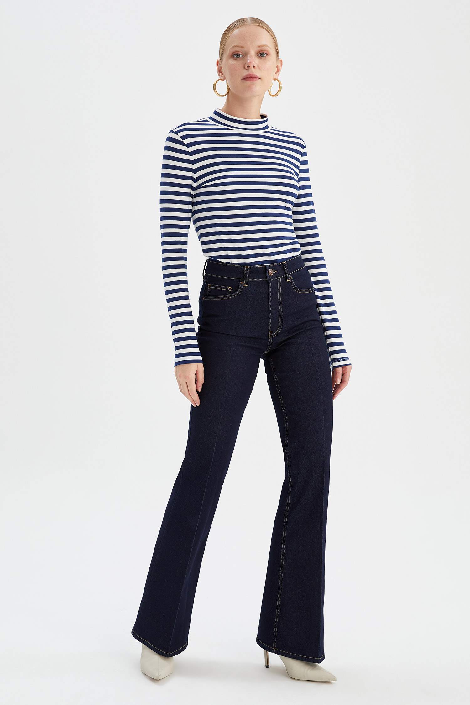 Yarım Balıkçı Yaka Çizgili Slim Fit Tişört