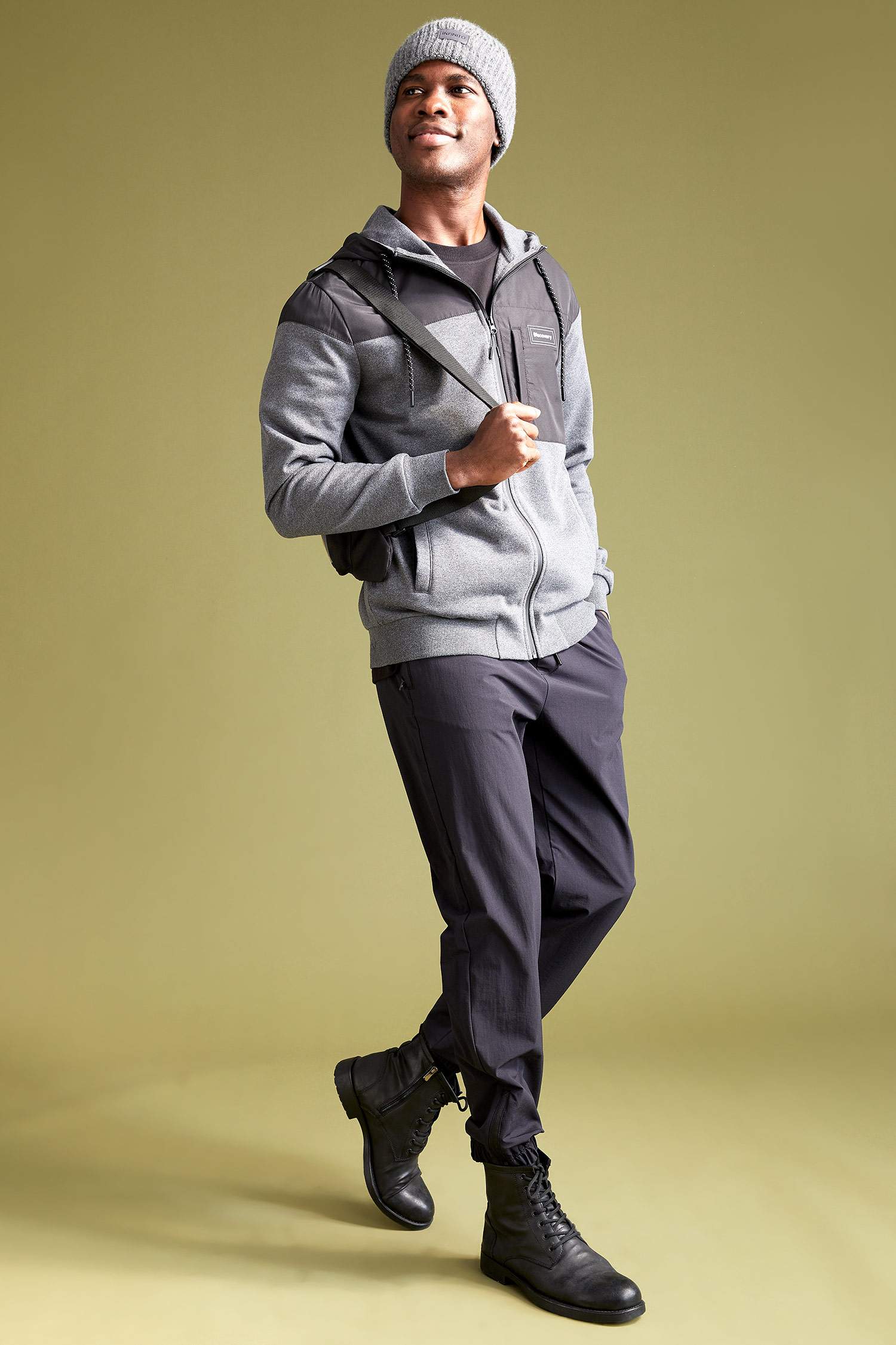 Regular Fit Kapüşonlu Fermuarlı Sweatshirt