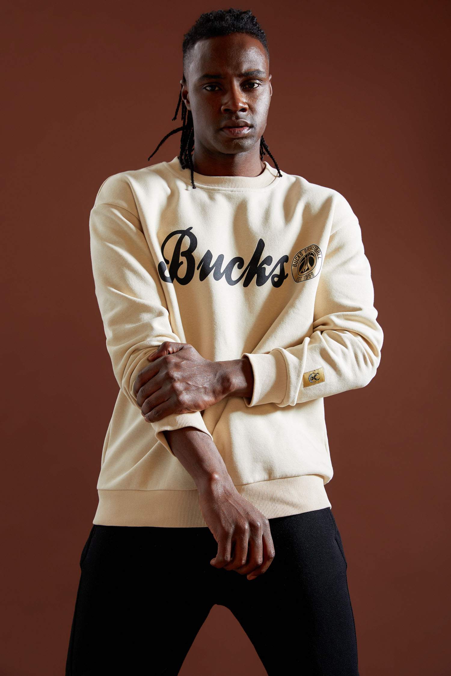 Defacto Fit NBA Milwaukee Bucks Lisanslı Bisiklet Yaka Sırt Baskılı İçi Yumuşak Tüylü Sweatshirt