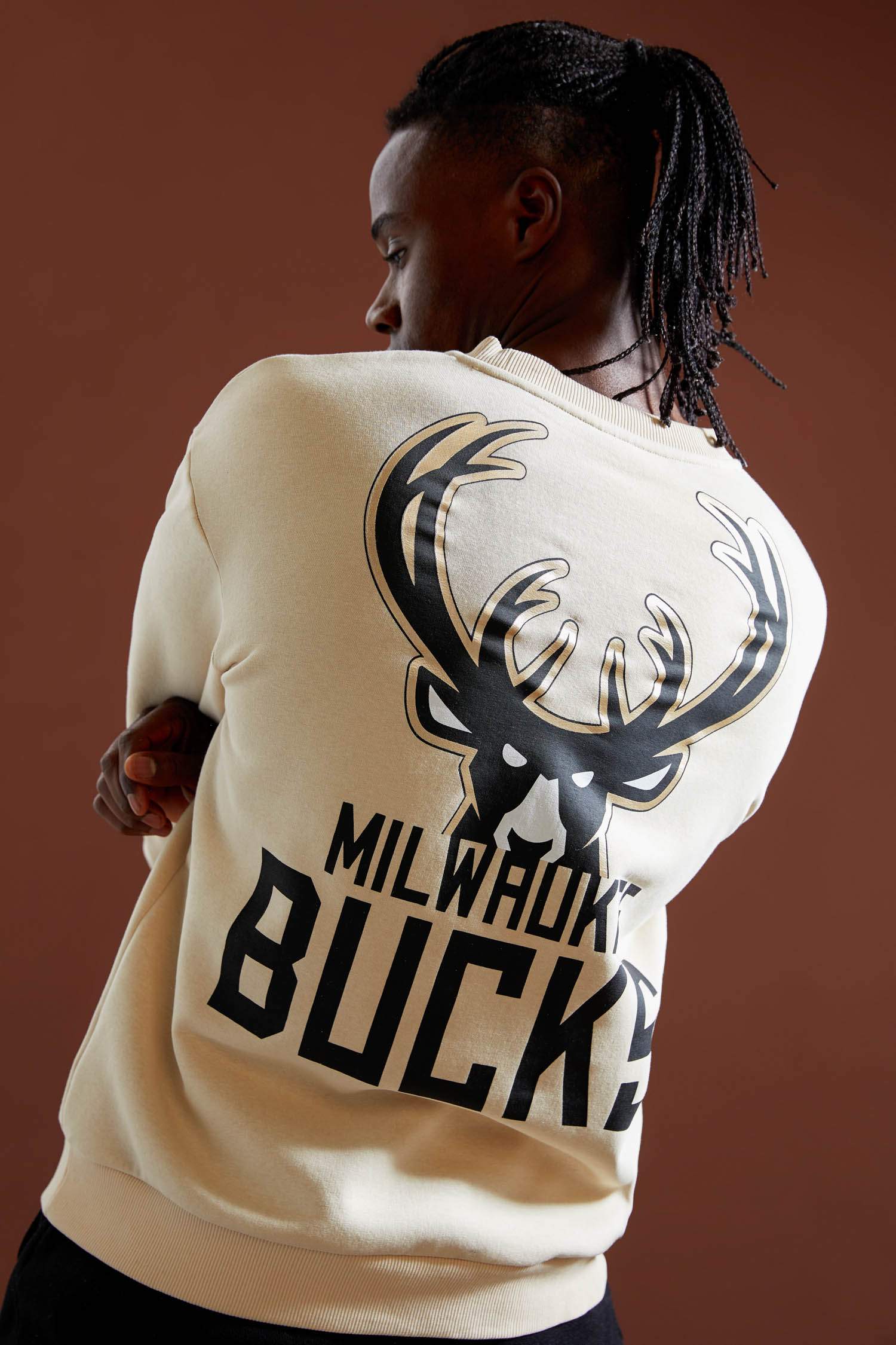 Defacto Fit NBA Milwaukee Bucks Lisanslı Bisiklet Yaka Sırt Baskılı İçi Yumuşak Tüylü Sweatshirt