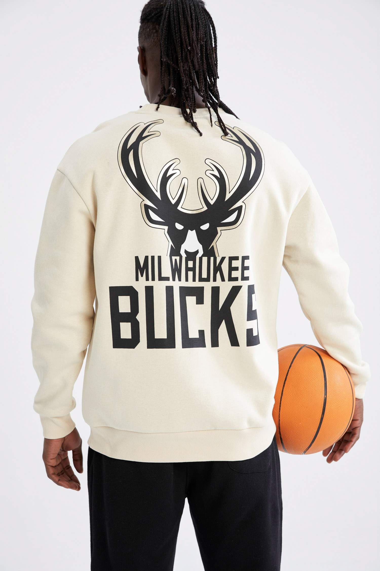 Defacto Fit NBA Milwaukee Bucks Lisanslı Bisiklet Yaka Sırt Baskılı İçi Yumuşak Tüylü Sweatshirt