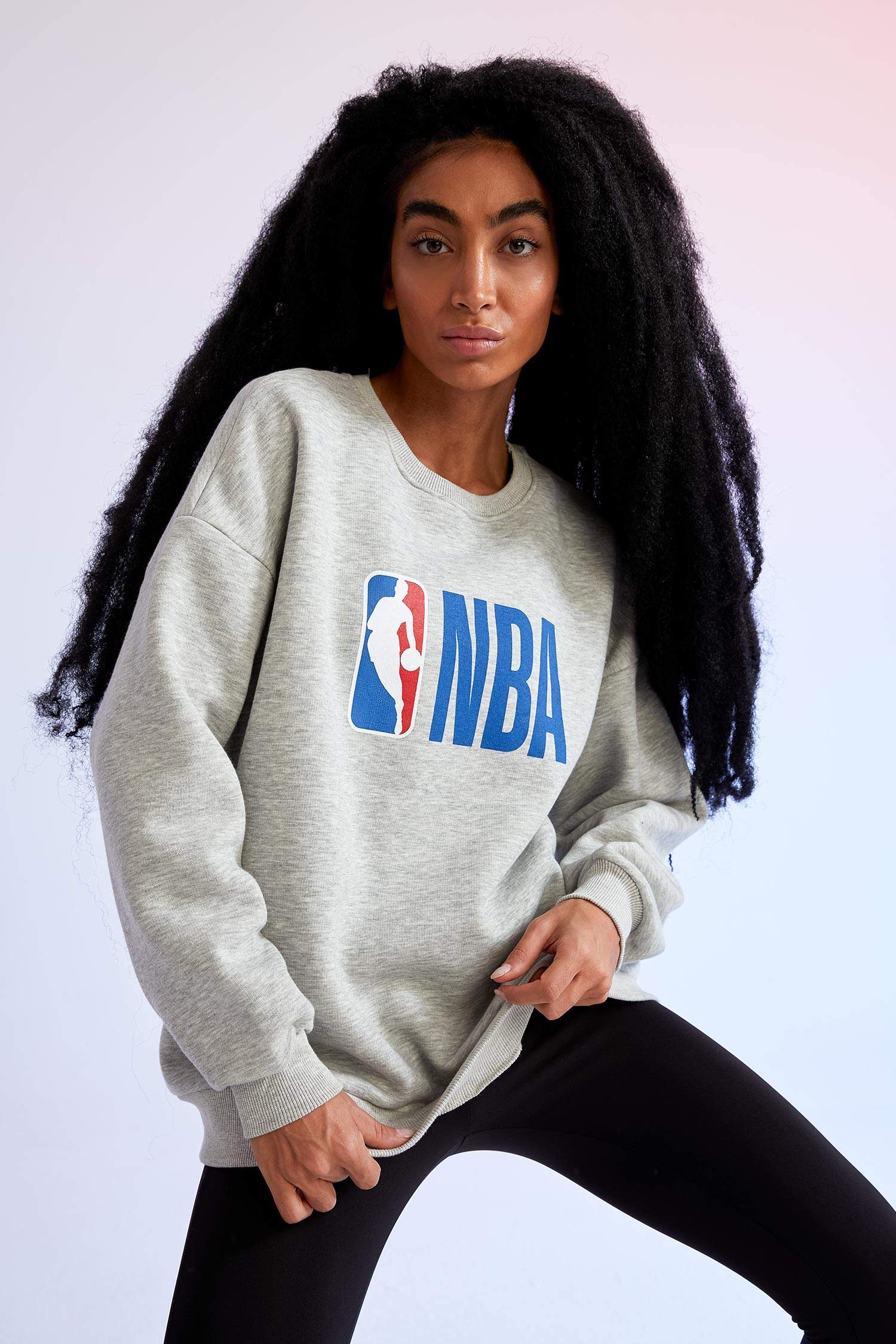 NBA Lisanslı Oversize Fit İçi Yumuşak Tüylü Sweatshirt