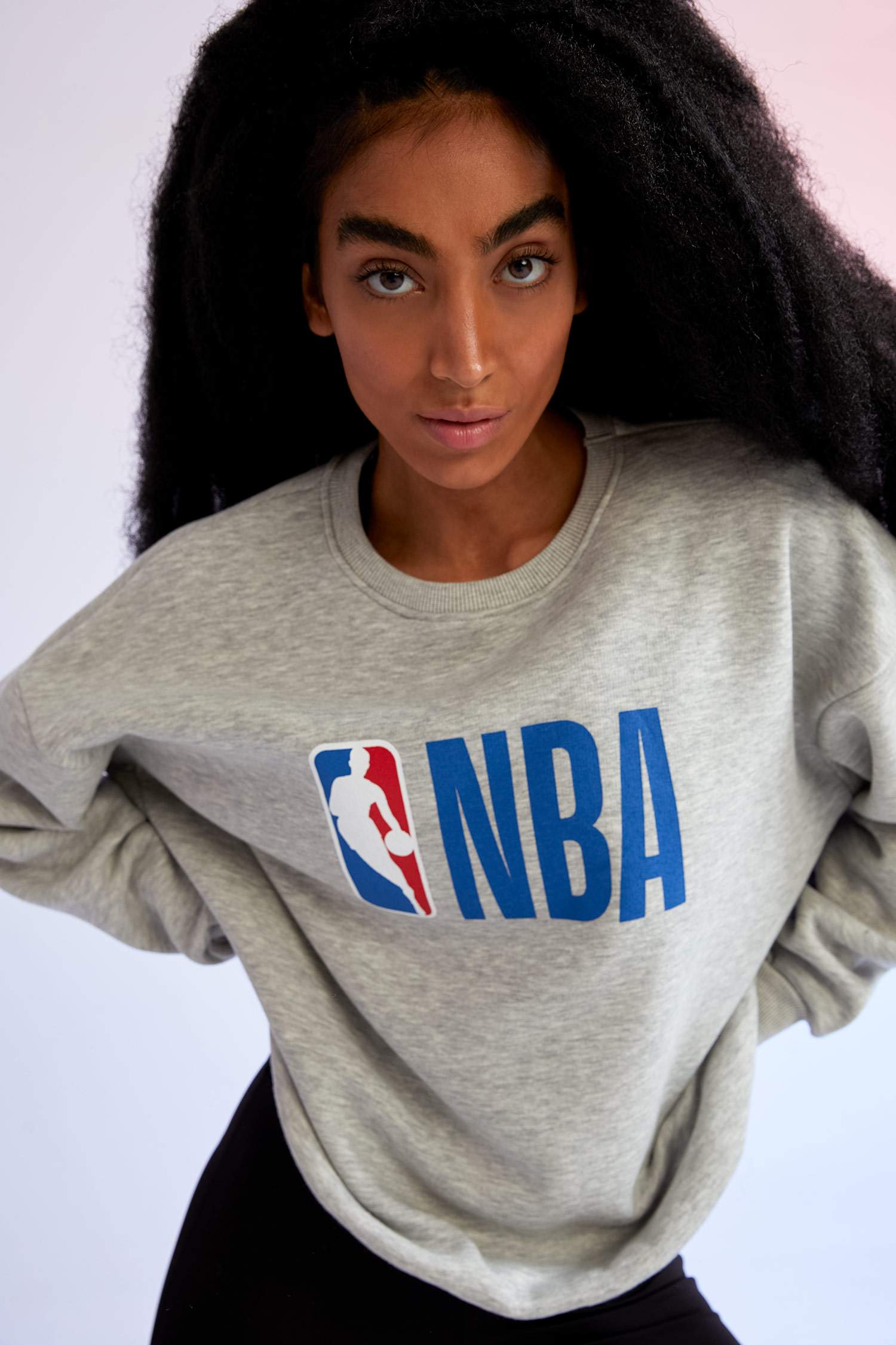 NBA Lisanslı Oversize Fit İçi Yumuşak Tüylü Sweatshirt