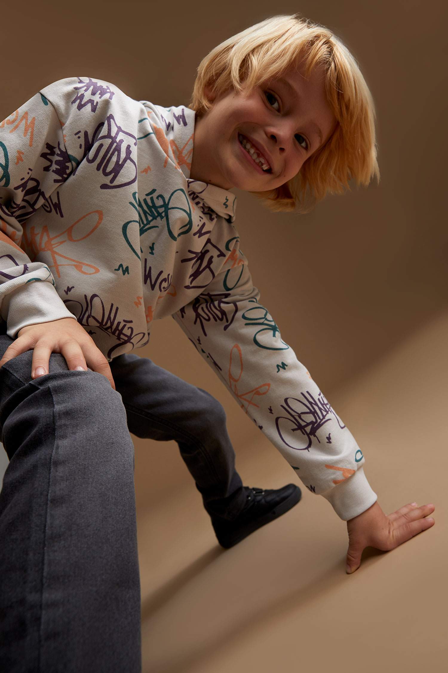 Erkek Çocuk Relax Fit Slogan Desenli Kapüşonlu İçi Yumuşak Tüylü Sweatshirt