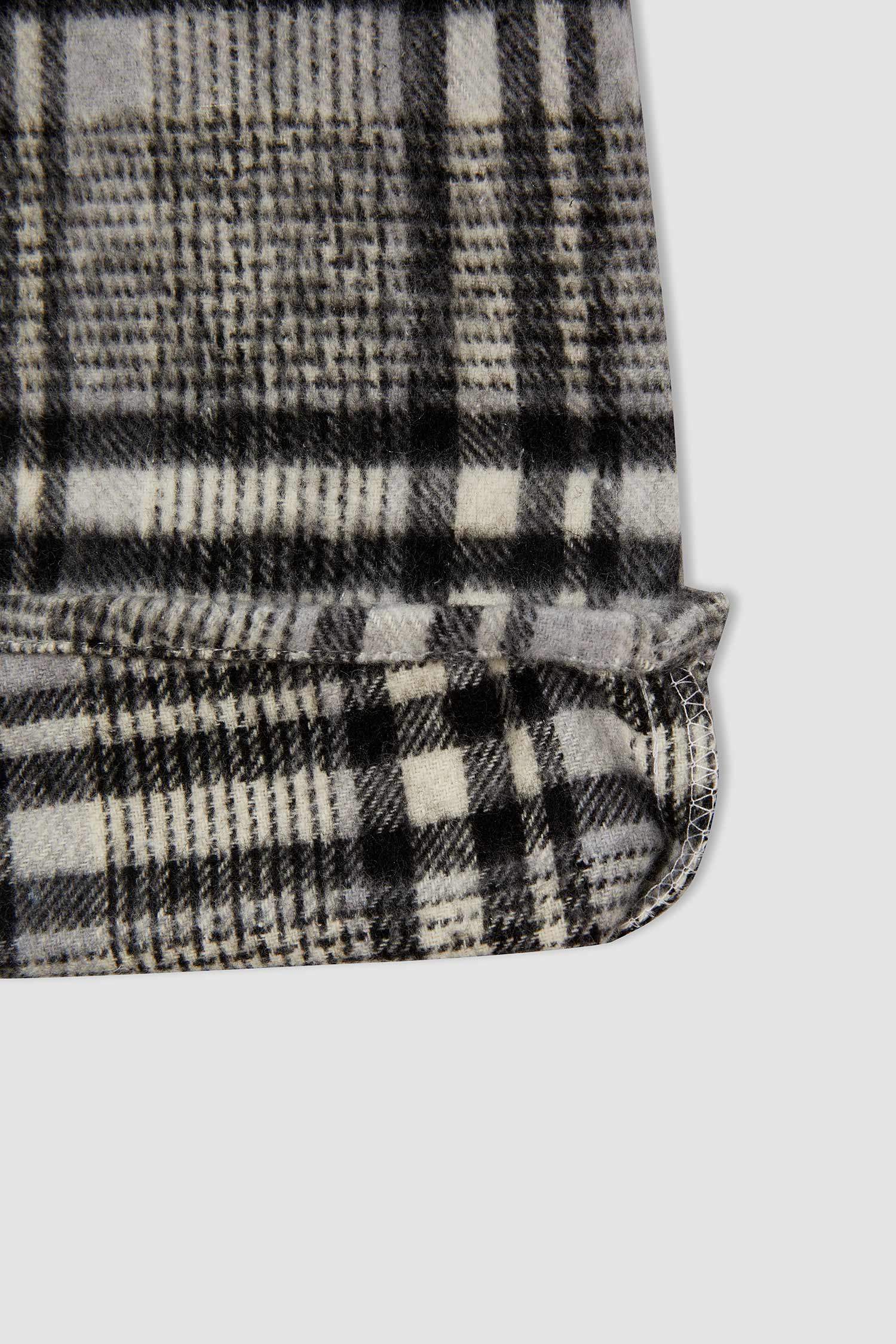 Kız Çocuk Regular Fit Yılbaşı Temalı Kareli Uzun Kollu Flanel Oduncu Gömlek