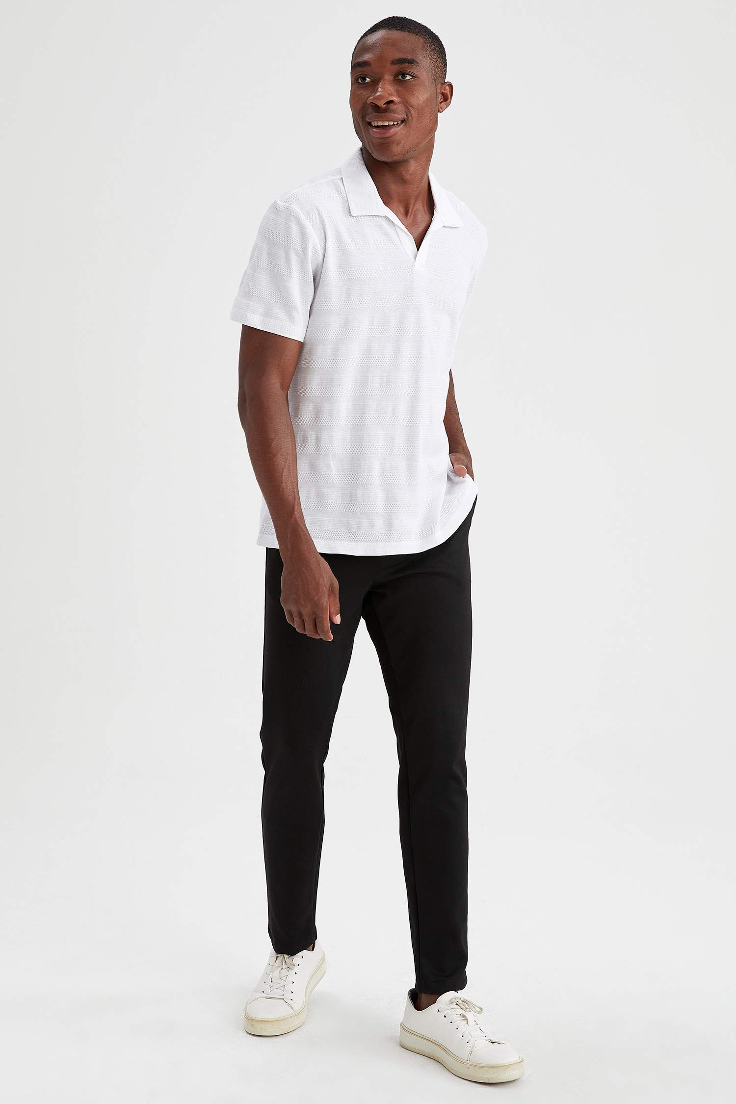 Modern Fit Polo Yaka Basic Kısa Kollu Tişört