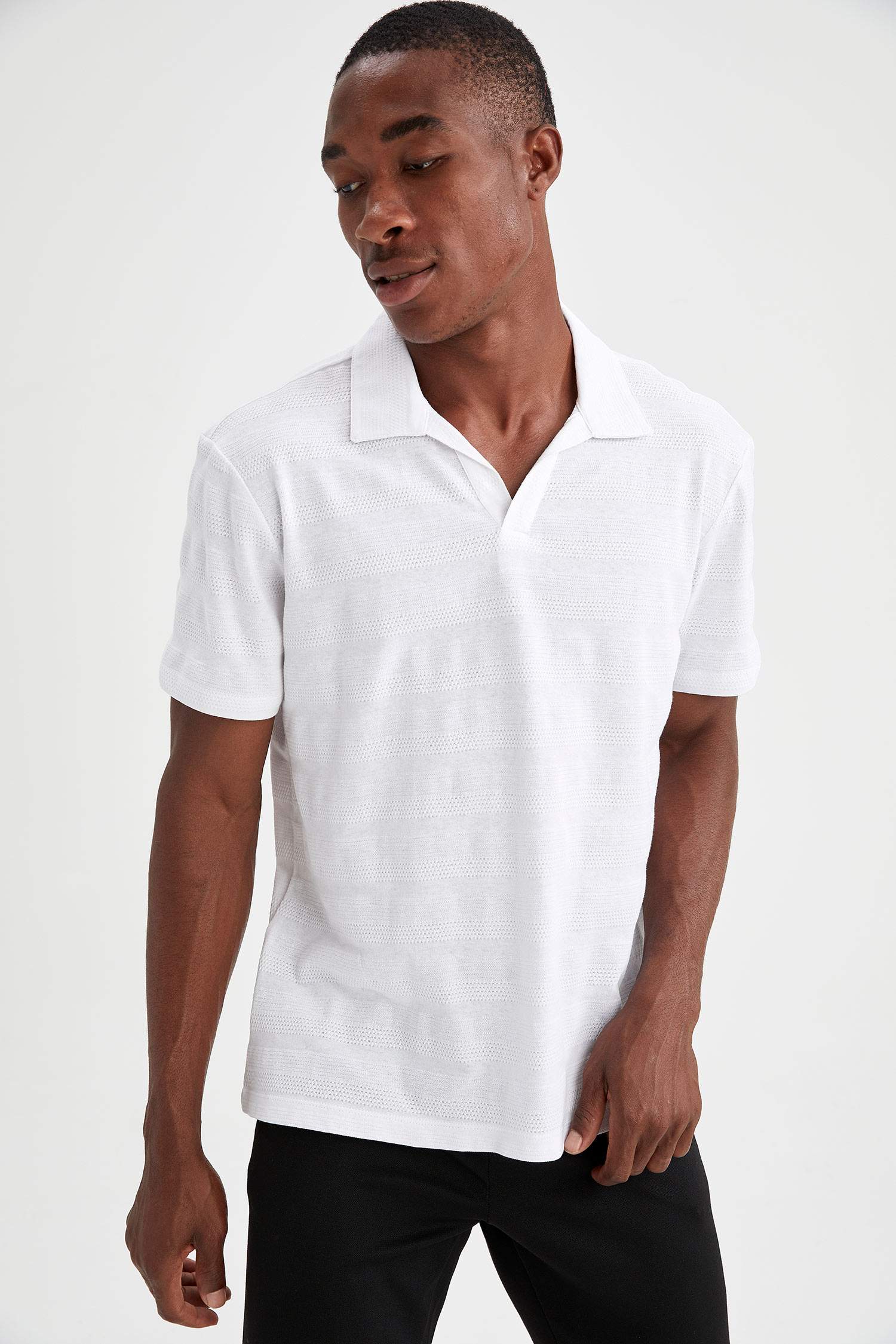 Modern Fit Polo Yaka Basic Kısa Kollu Tişört