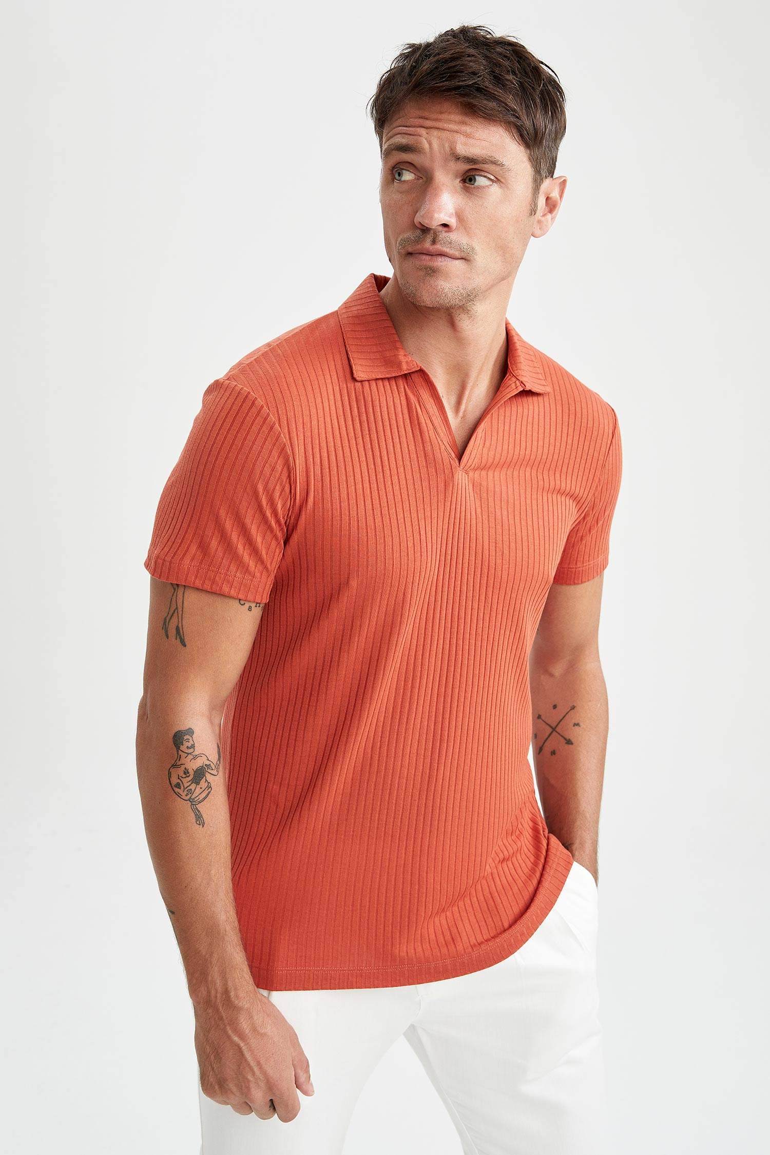 Modern Fit Polo Yaka Basic Kısa Kollu Tişört