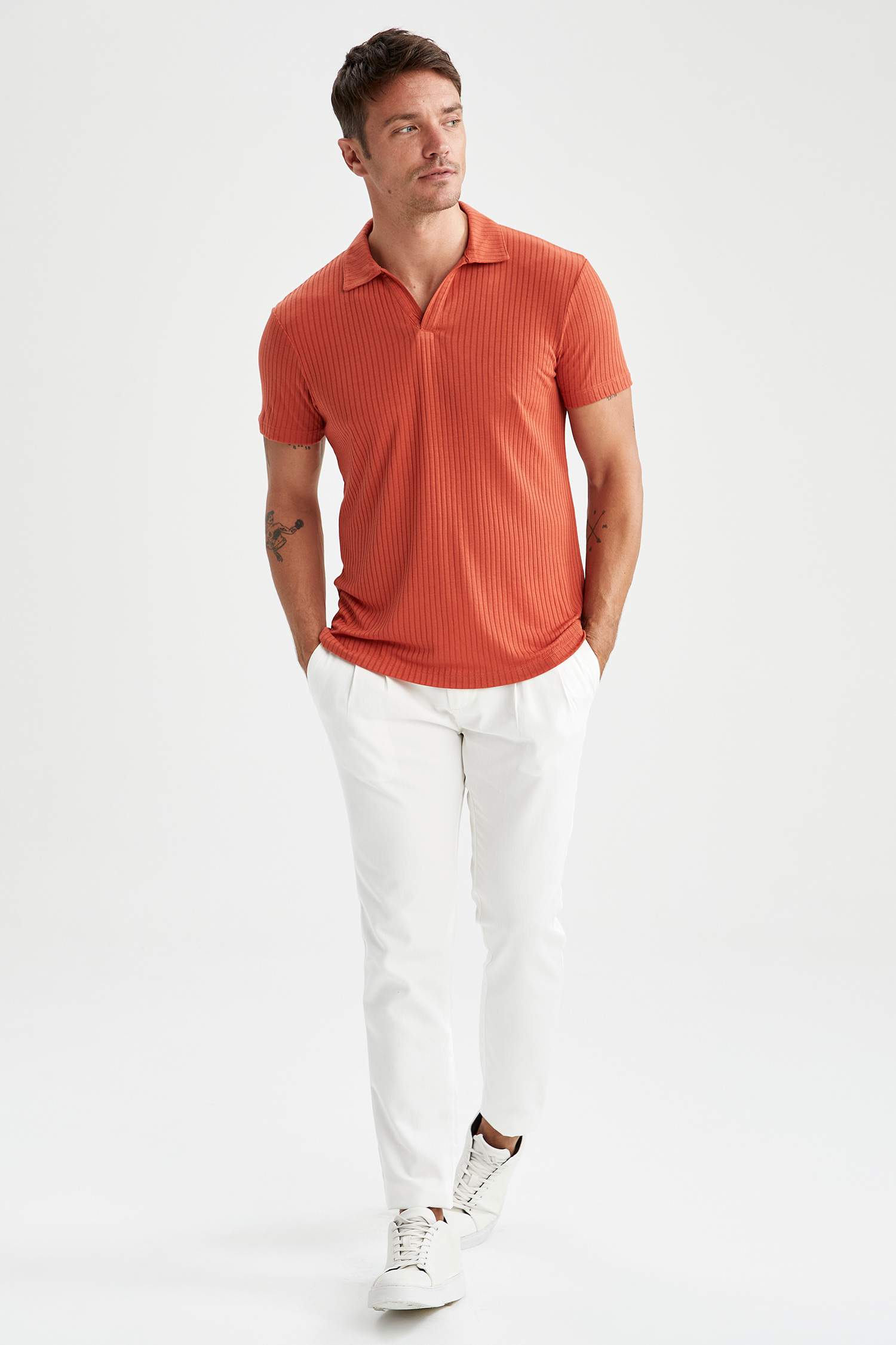 Modern Fit Polo Yaka Basic Kısa Kollu Tişört