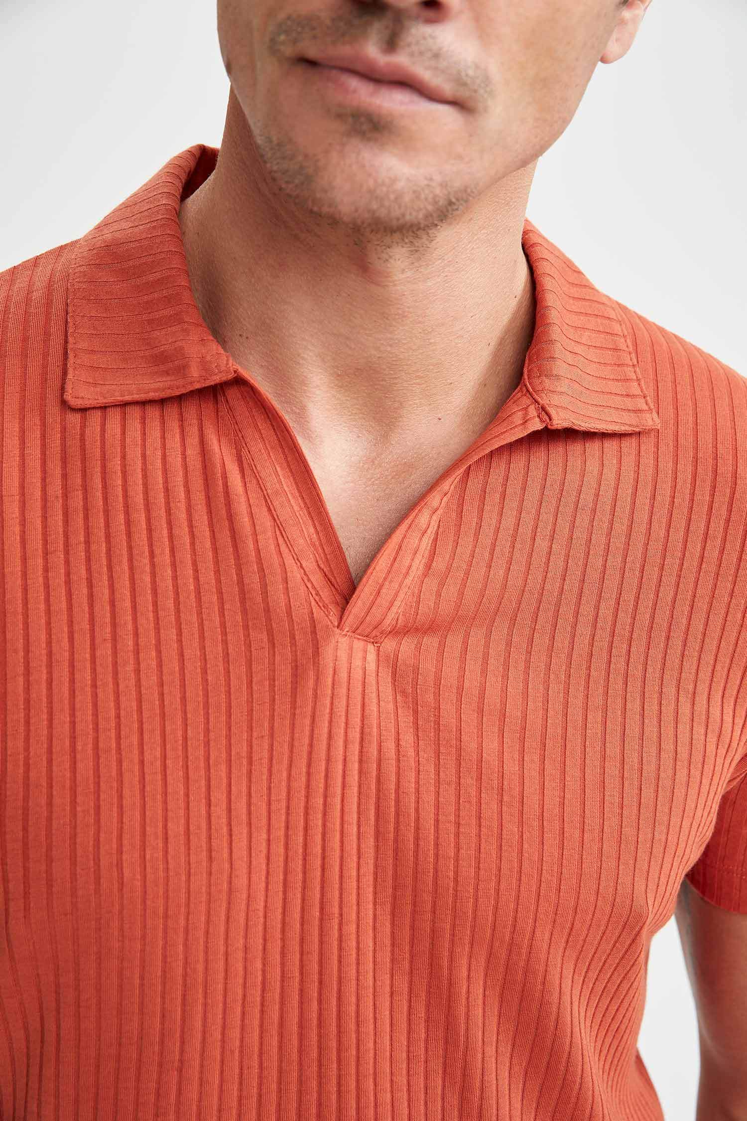Modern Fit Polo Yaka Basic Kısa Kollu Tişört