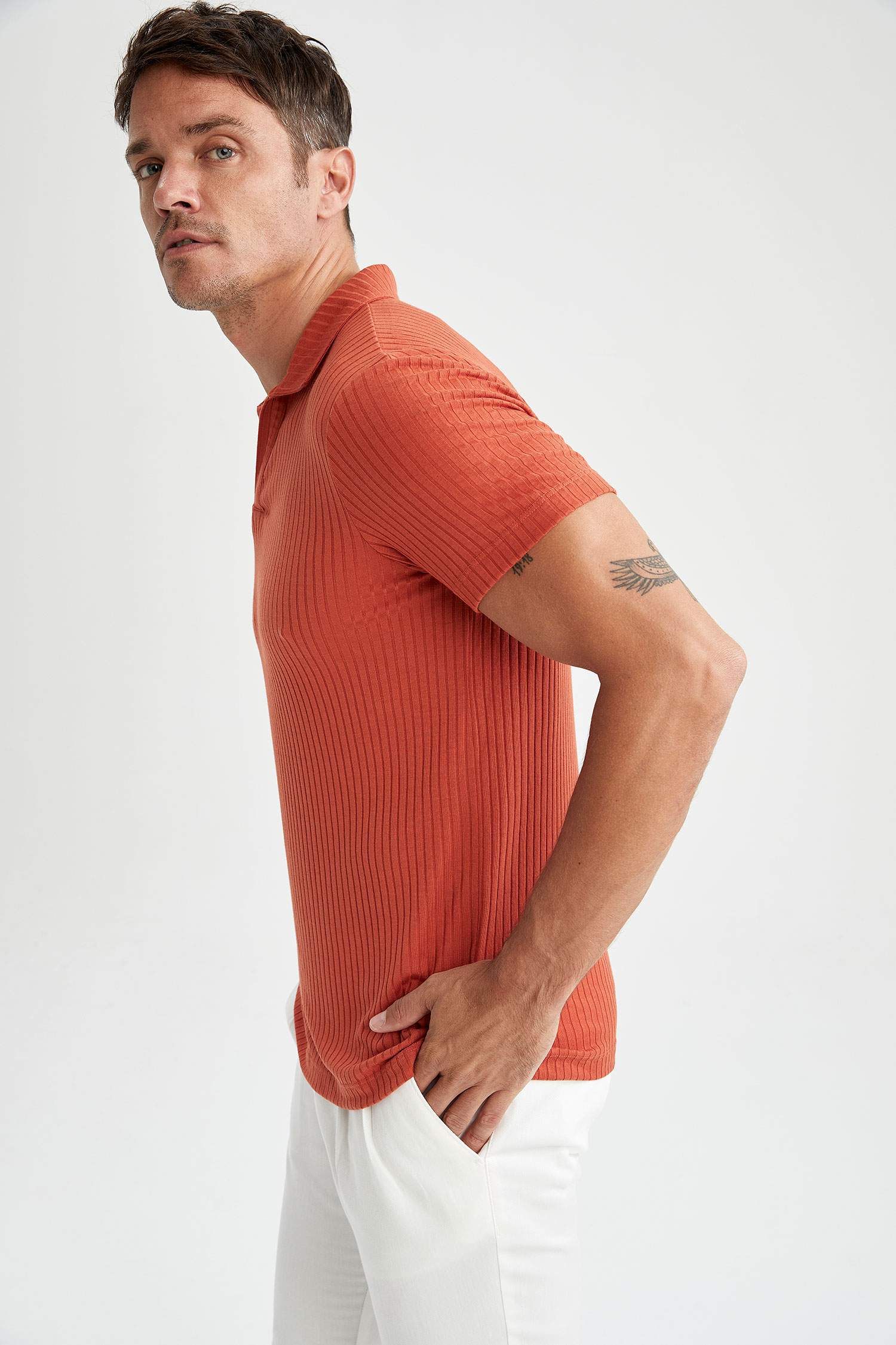 Modern Fit Polo Yaka Basic Kısa Kollu Tişört
