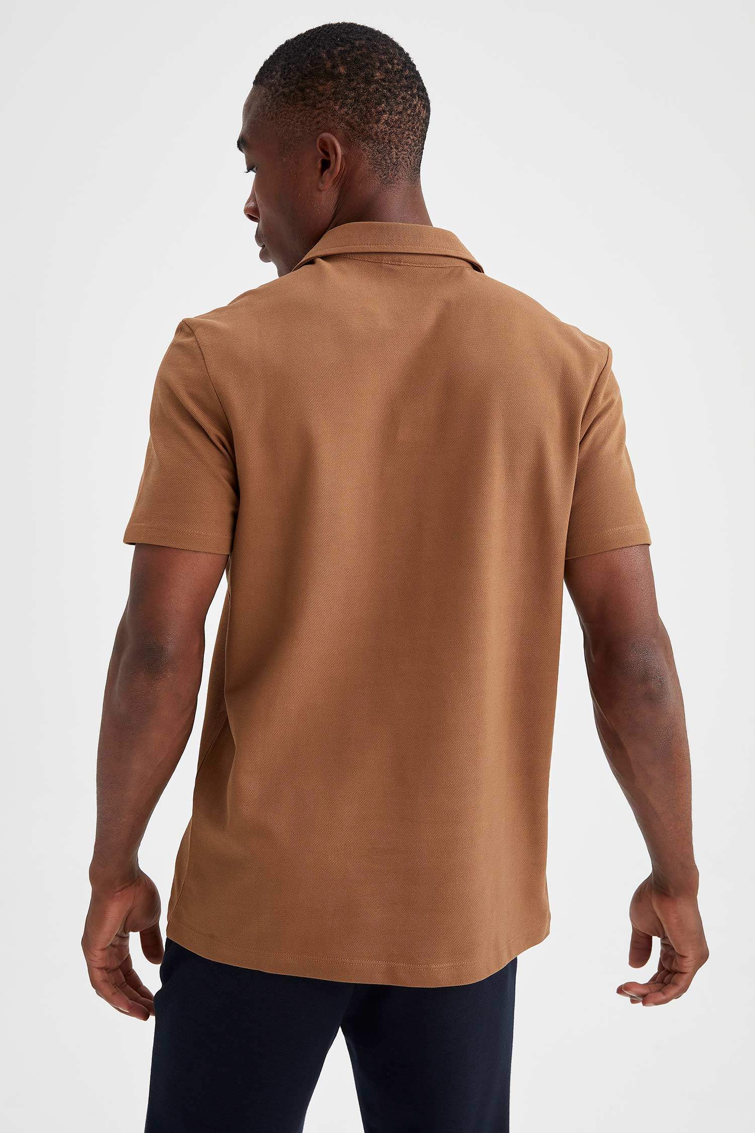 Modern Fit Polo Yaka Basic Kısa Kollu Tişört