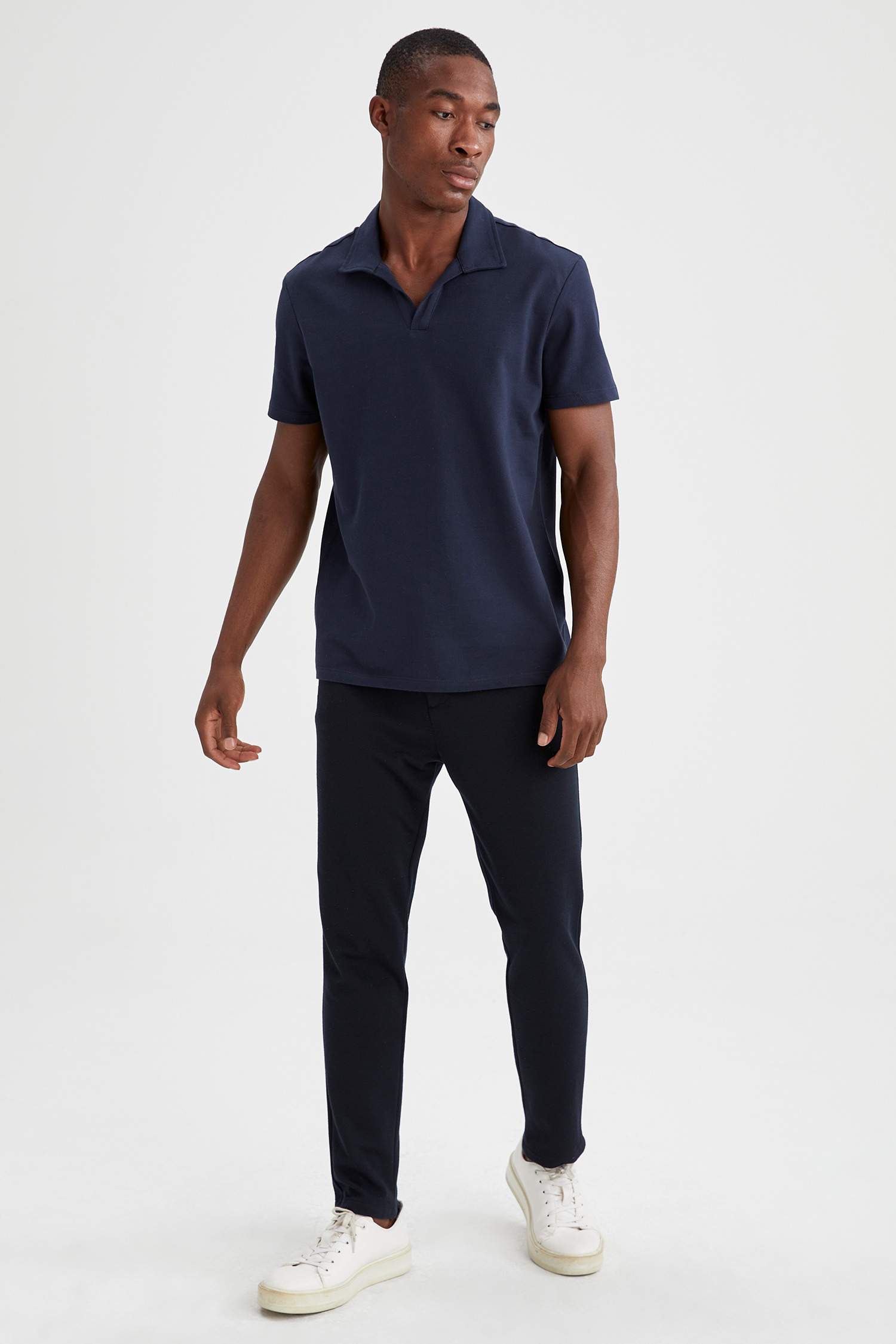 Modern Fit Polo Yaka Basic Kısa Kollu Tişört