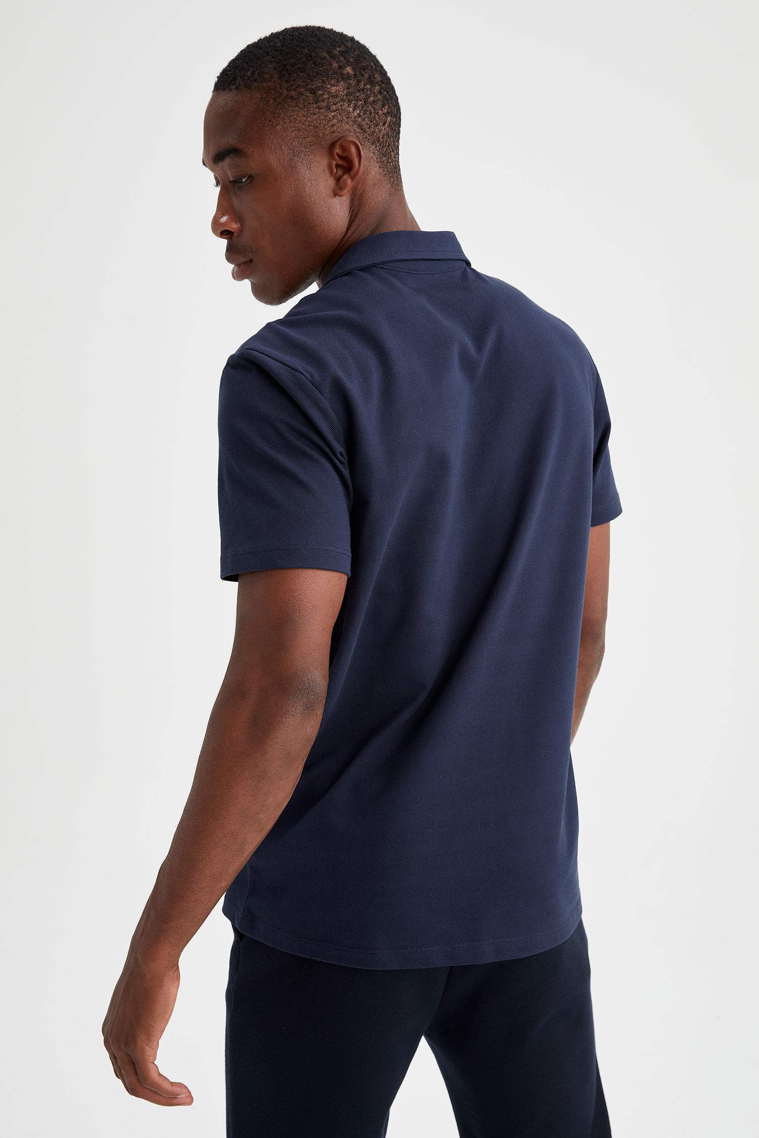 Modern Fit Polo Yaka Basic Kısa Kollu Tişört