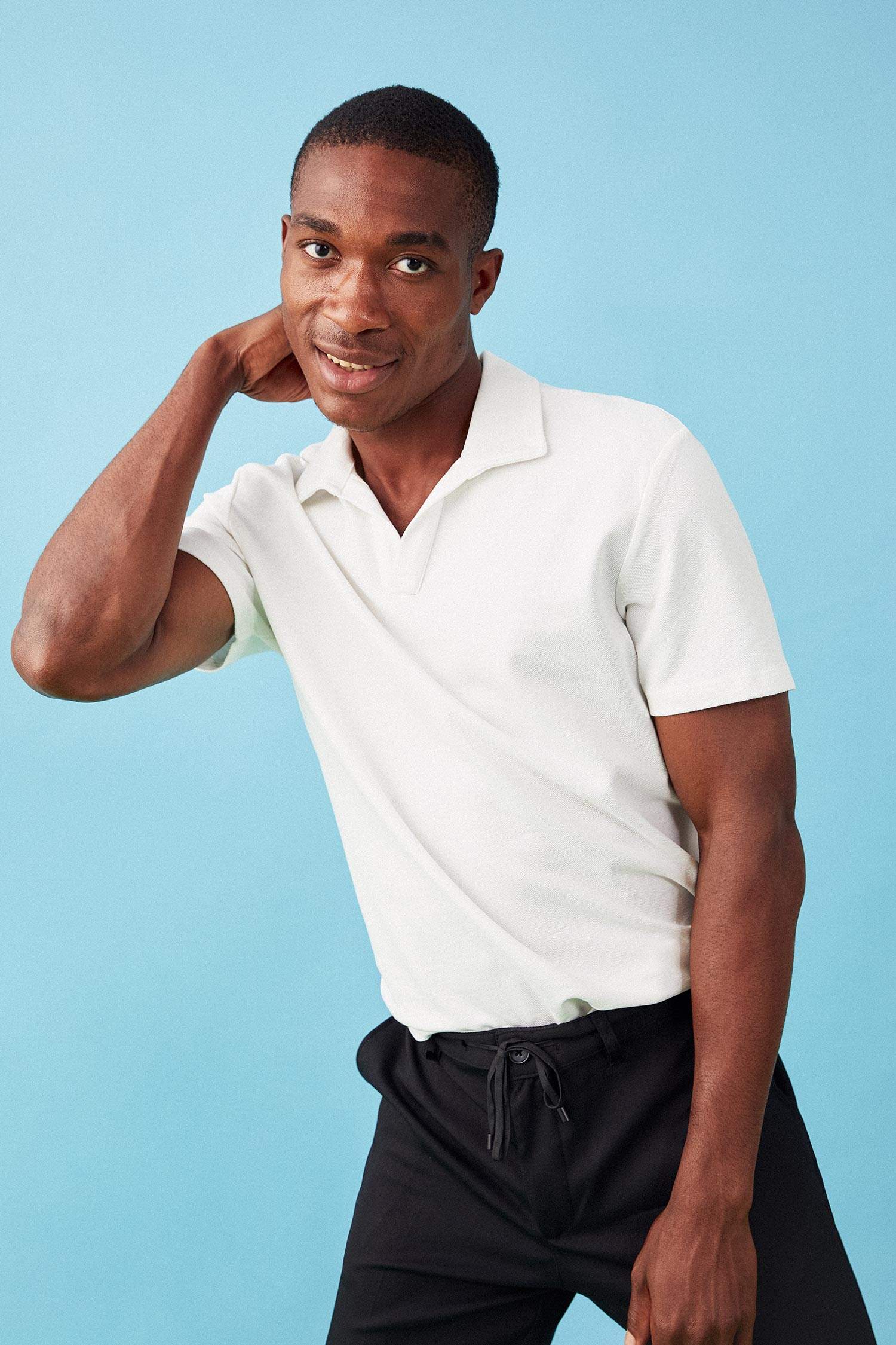 Modern Fit Polo Yaka Basic Kısa Kollu Tişört