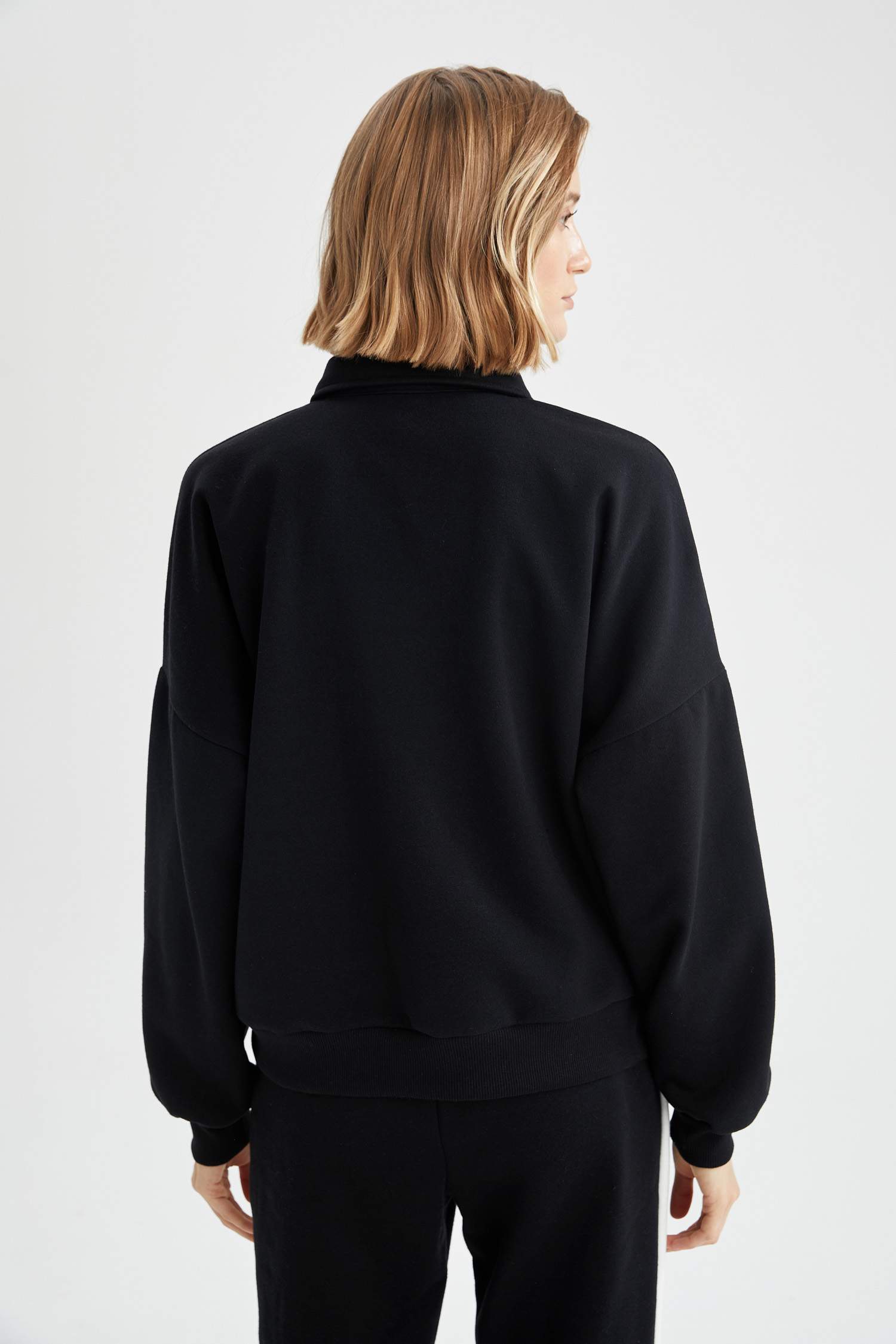 Regular Fit Polo Yaka İçi Yumuşak Tüylü Sweatshirt