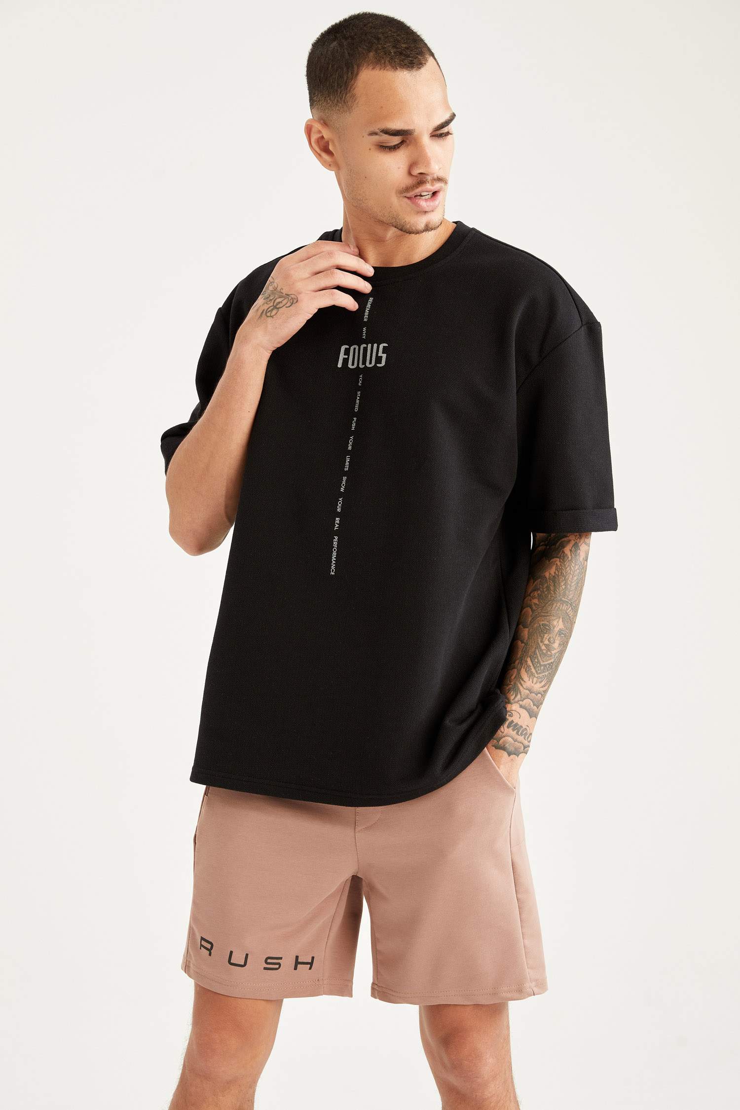 Slim Fit Yazı Baskılı Spor Şort