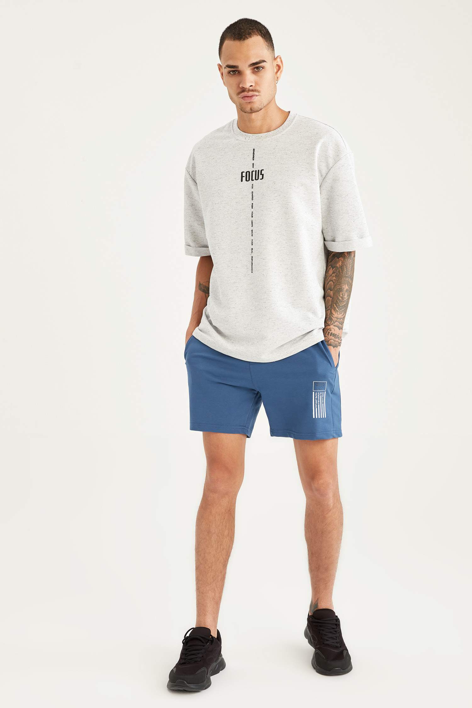 Slim Fit Beli Bağcıklı Spor Şort