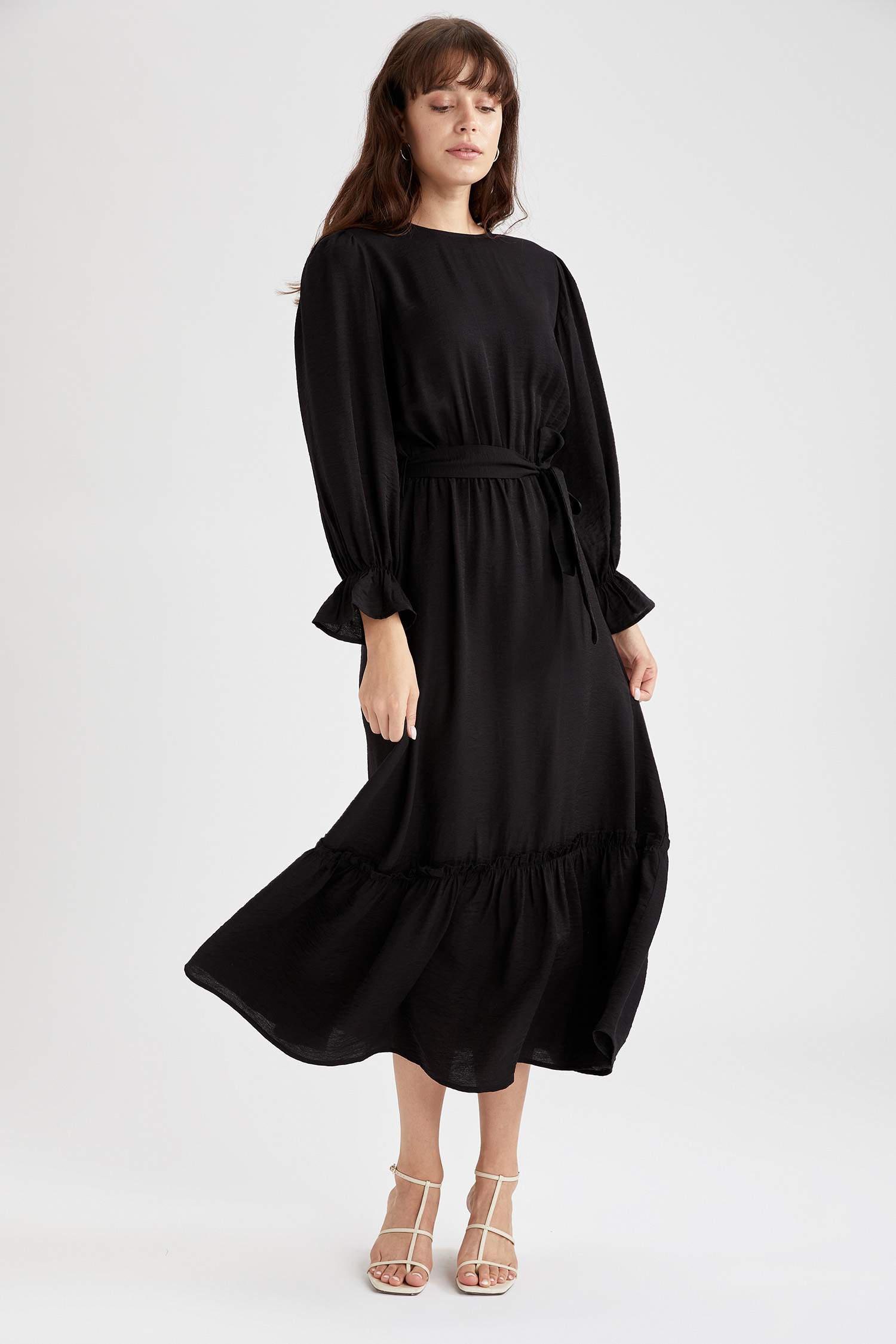 Volanlı Regular Fit Maxi Elbise