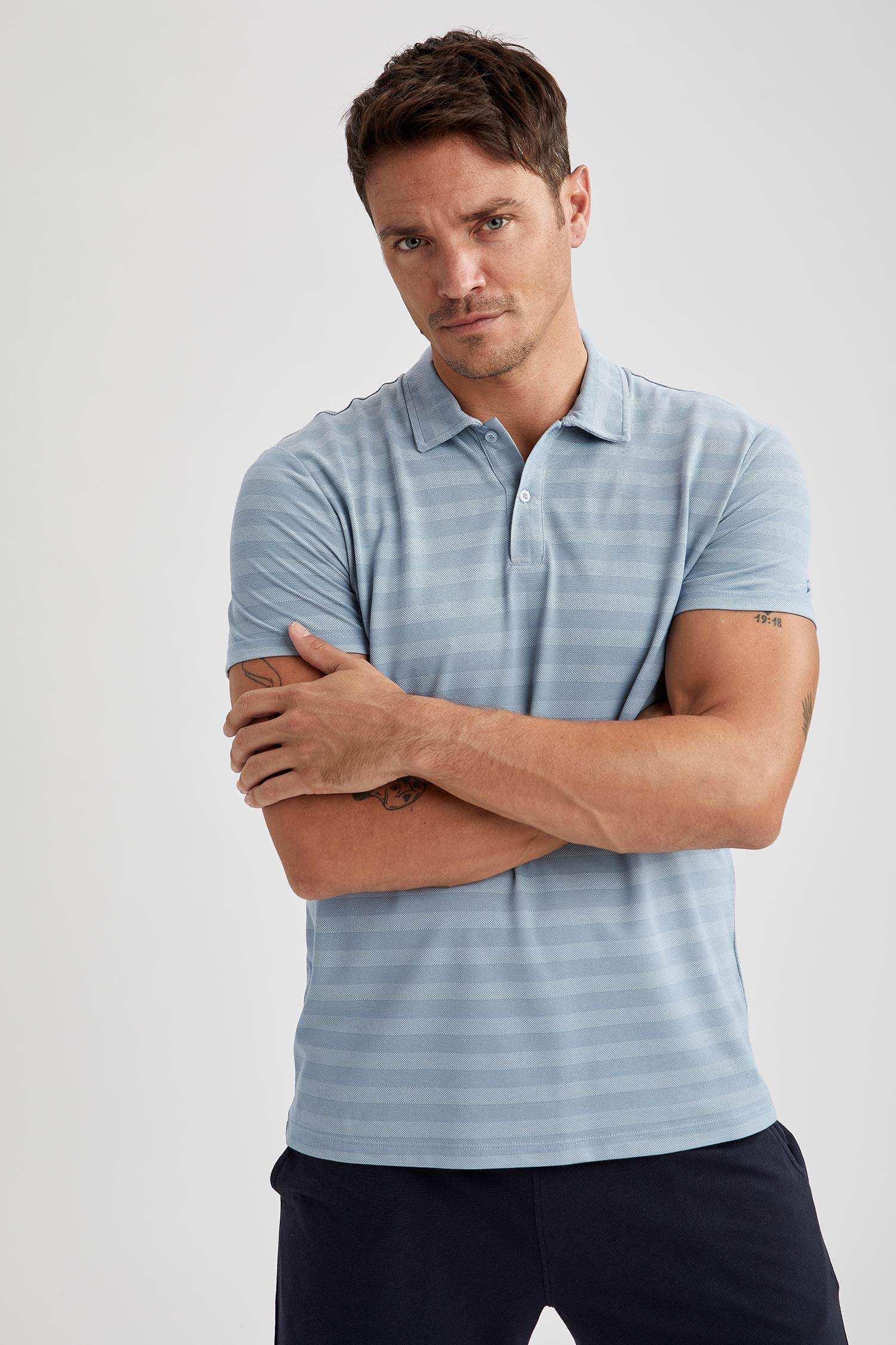 Regular Fit Polo Yaka Çizgi Desenli Kısa Kollu Tişört